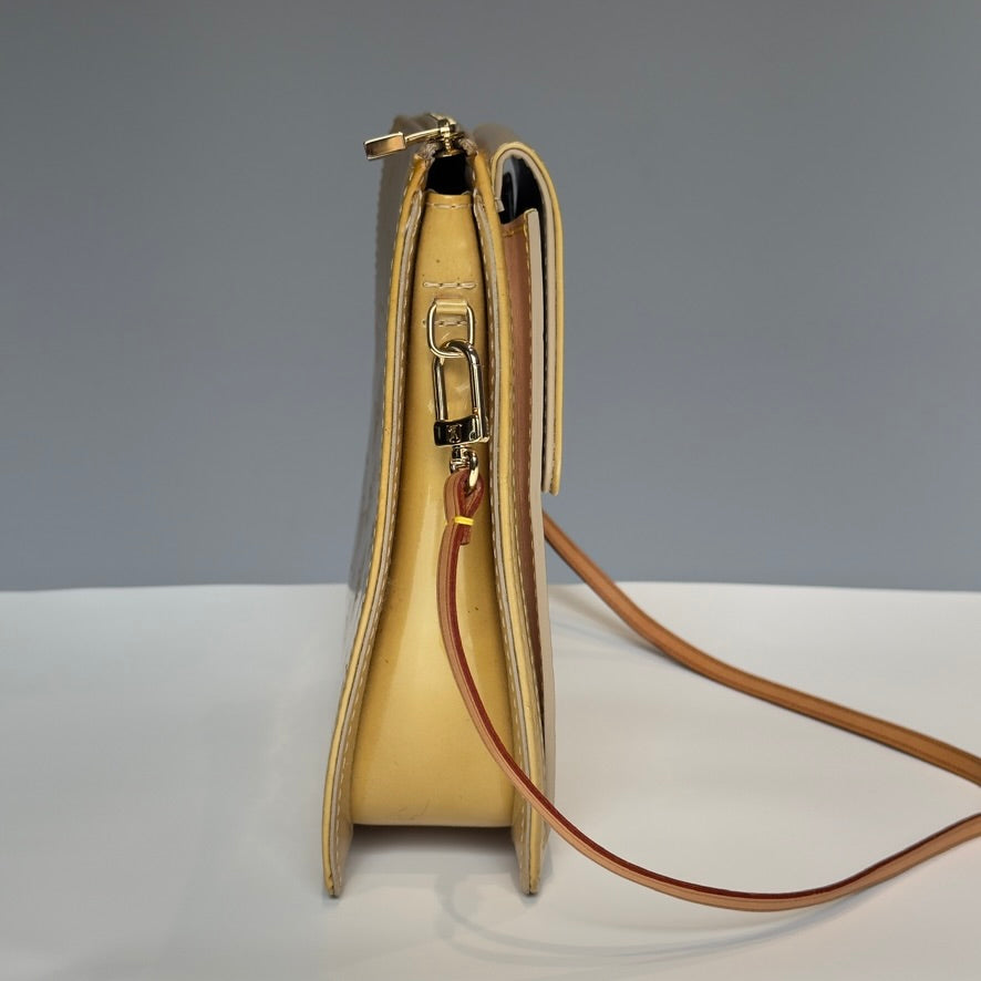Louis Vuitton Vernis Mott Bag - Queen May