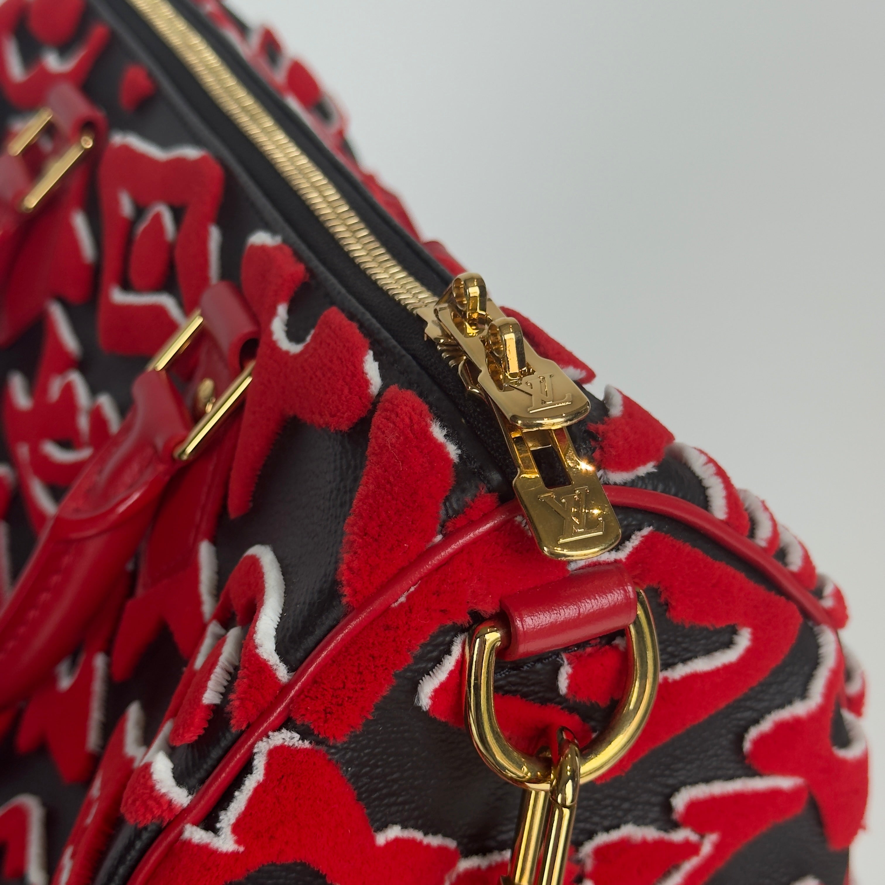 Louis Vuitton x Urs Fischer Tufted Speedy Bandouliere 25 Red and Black - Queen May