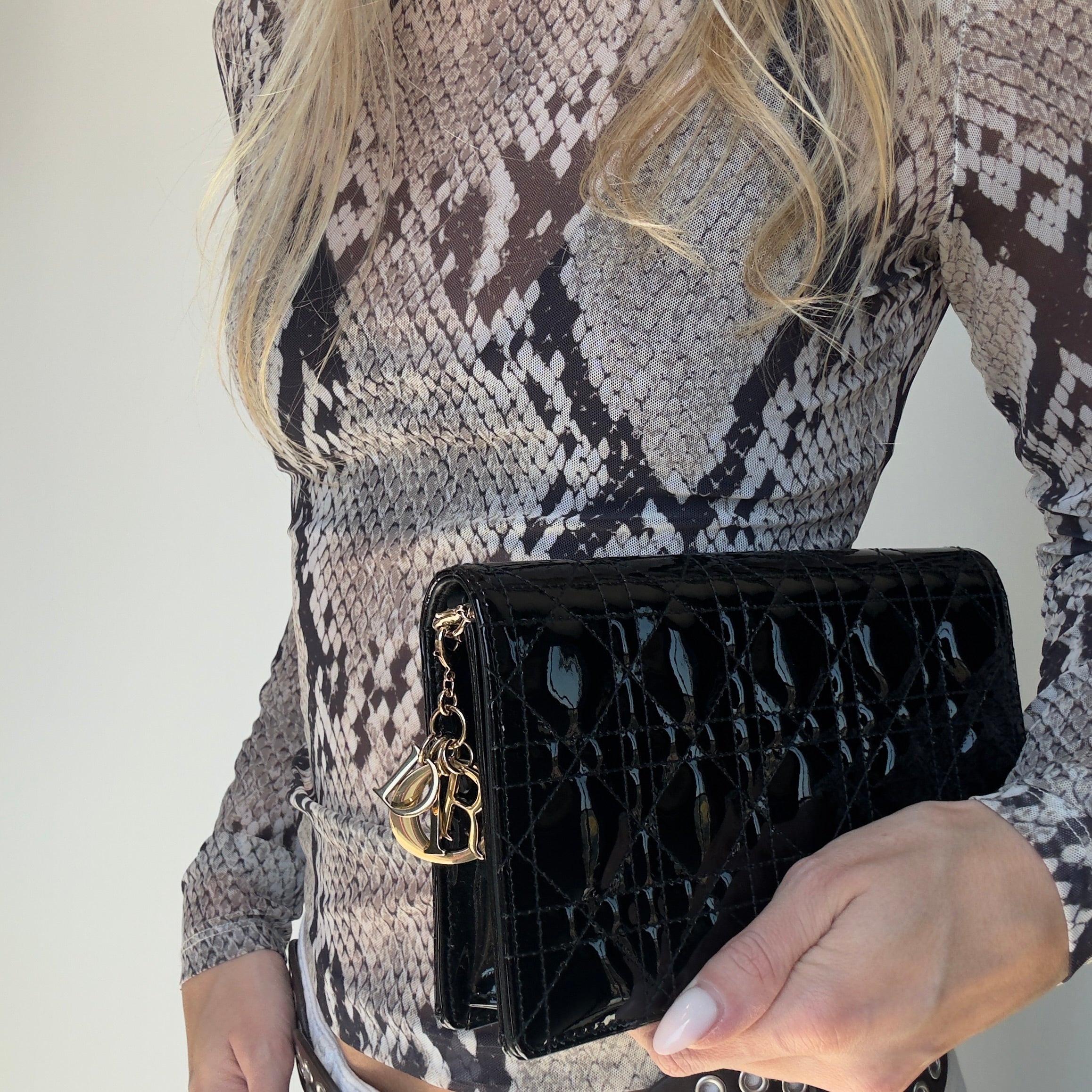 Dior Patent Wallet on Chain - Queen May