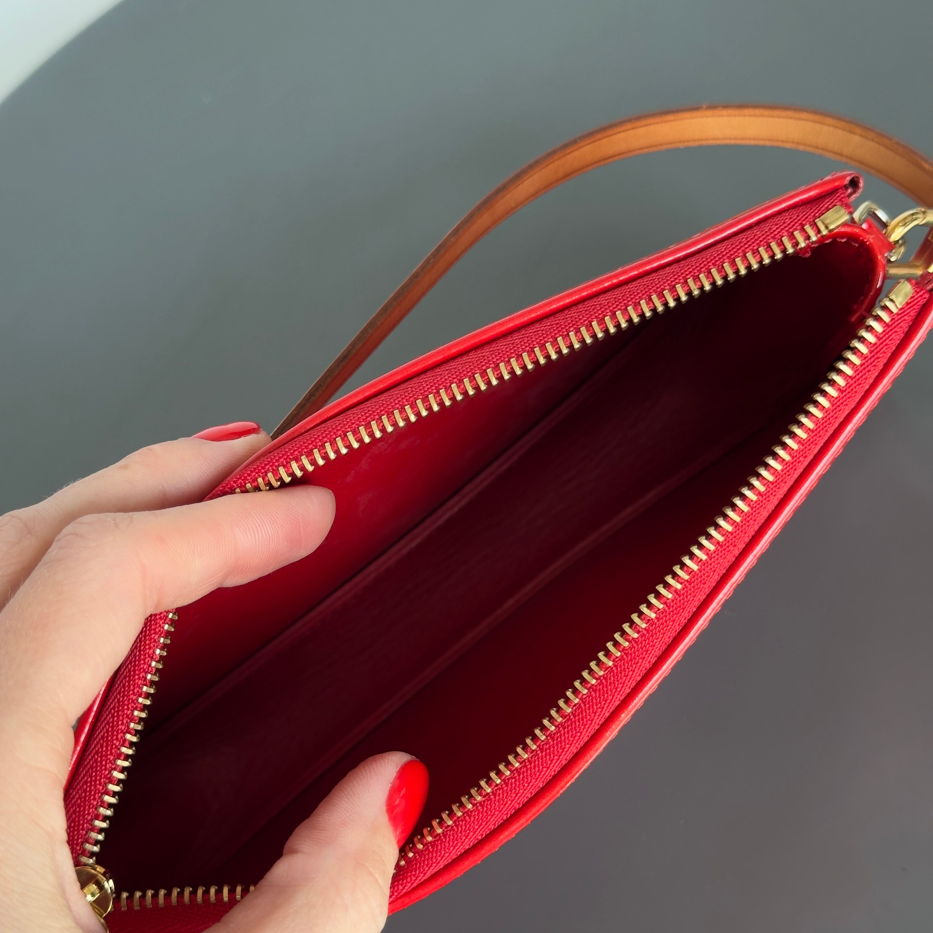 Louis Vuitton Red Vernis Lexington - Queen May