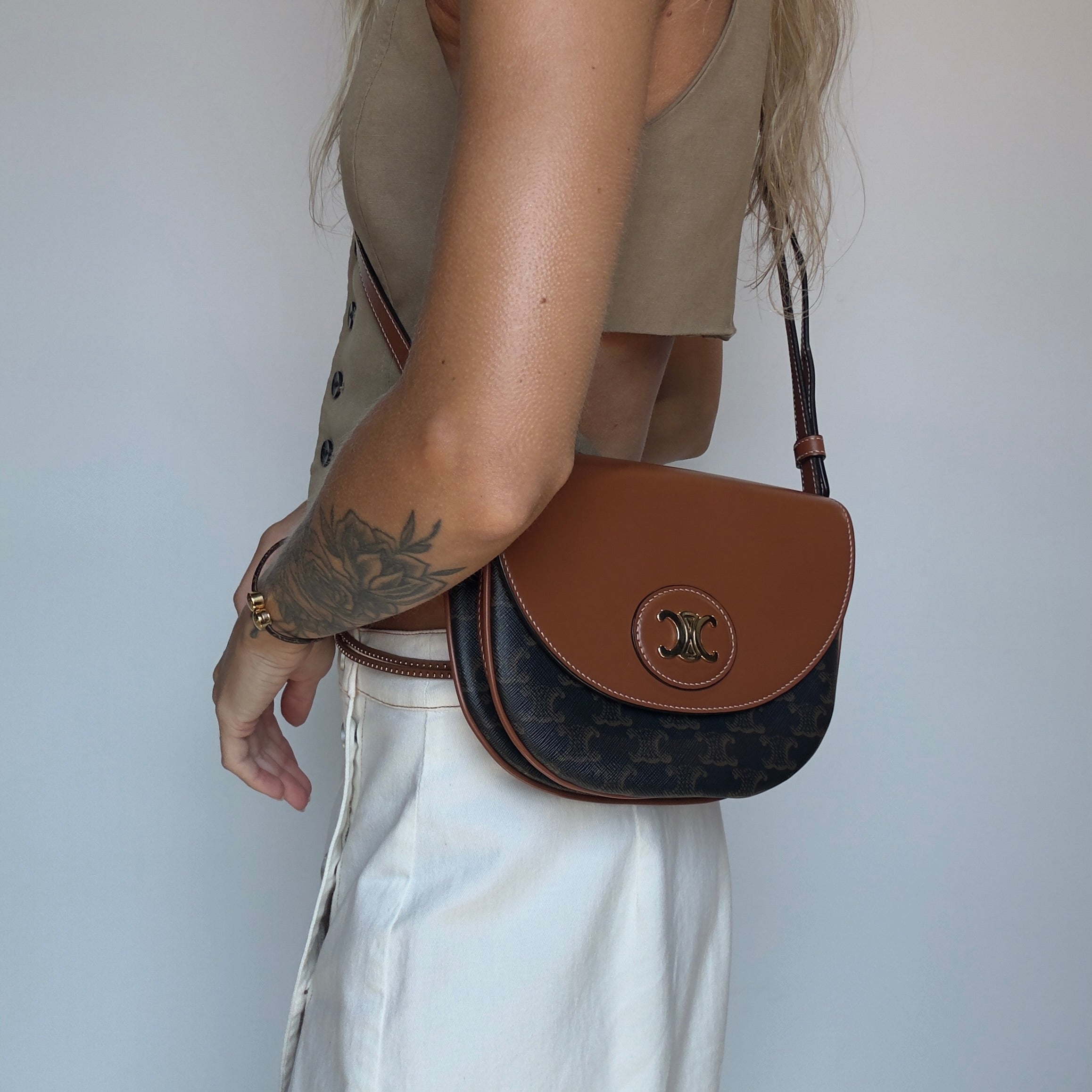 Celine Calfskin Triomphe Besace Tan