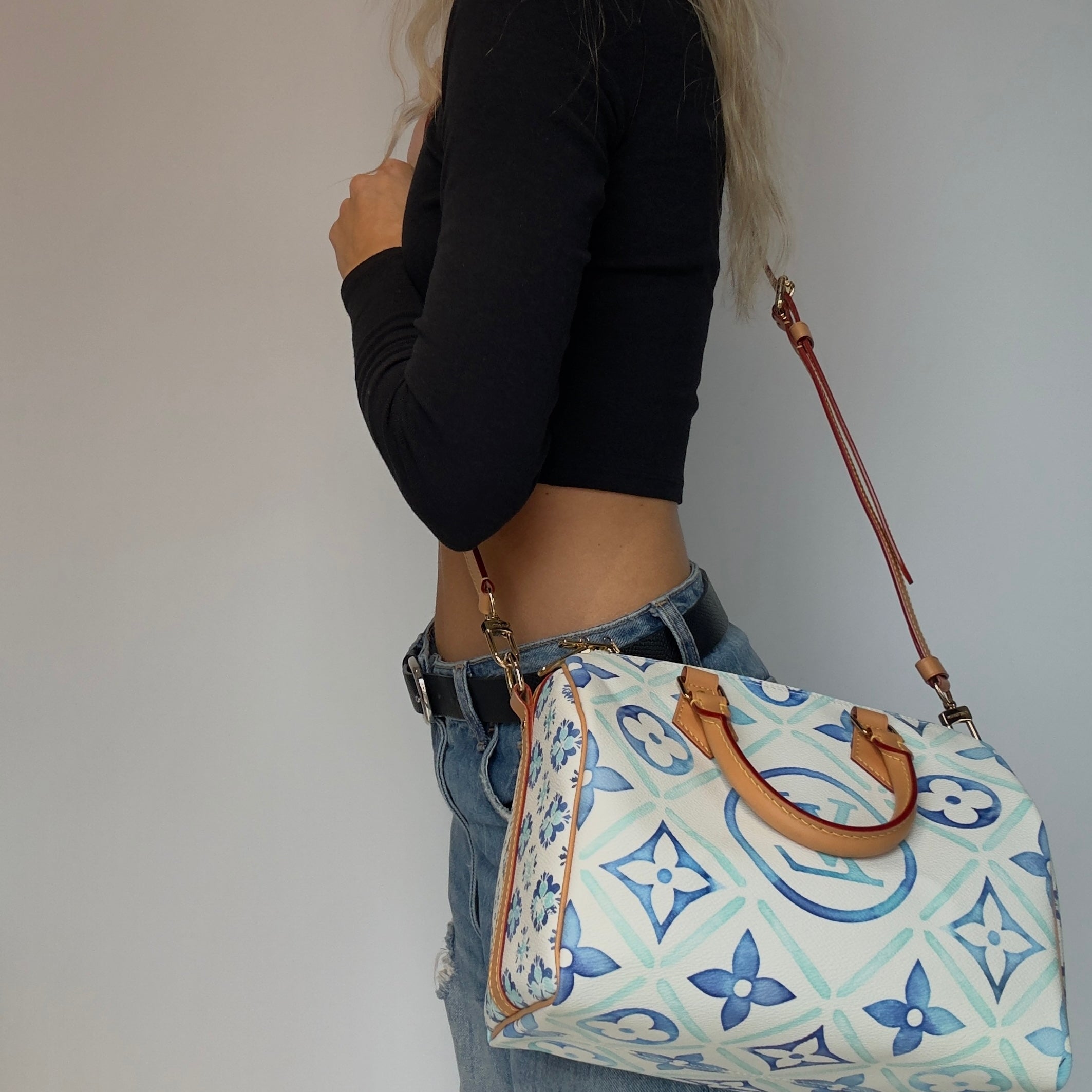 Louis Vuitton Speedy 25 Bandouliere By The Pool - Queen May