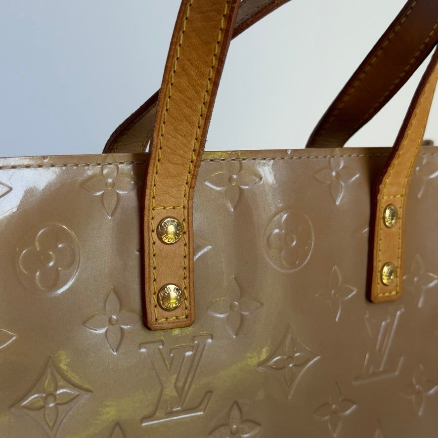 Louis Vuitton Monogram Vernis Reade - Queen May