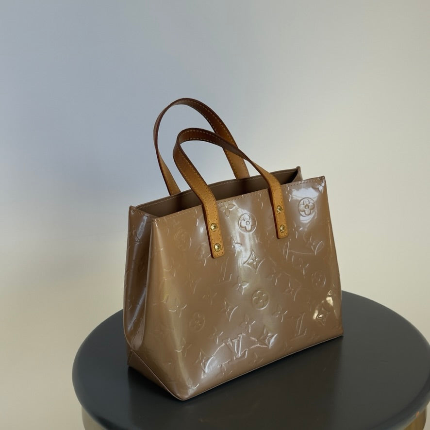 Louis Vuitton Monogram Vernis Reade - Queen May