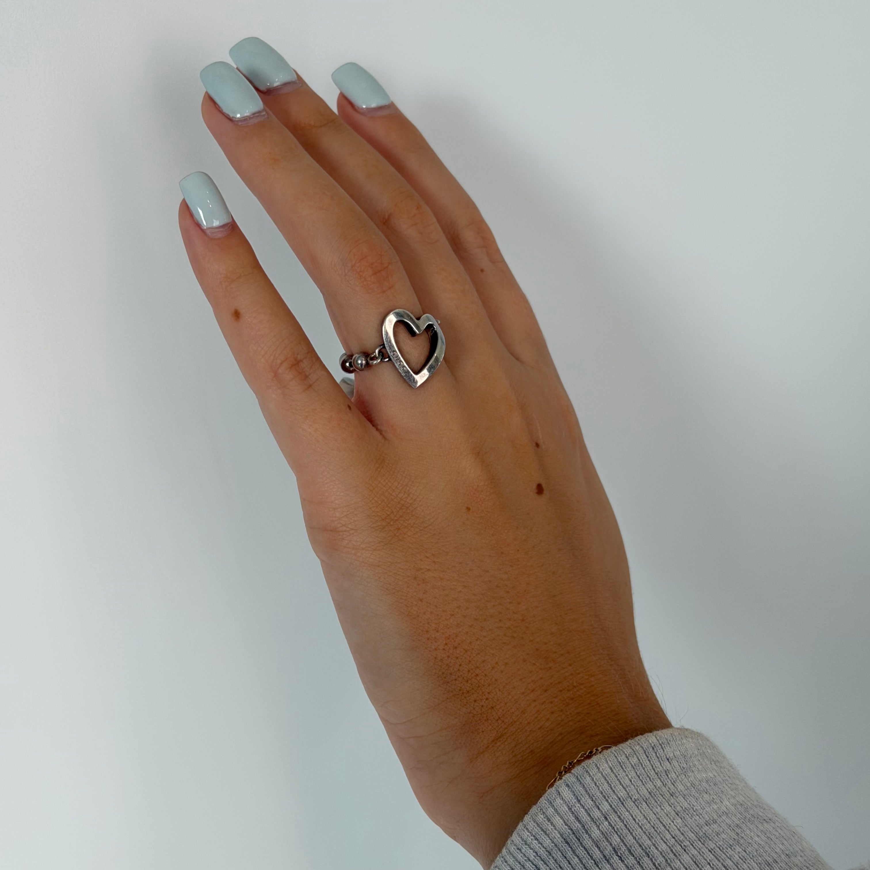 Gucci Sterling Silver Open Heart Beaded Band Ring - Queen May