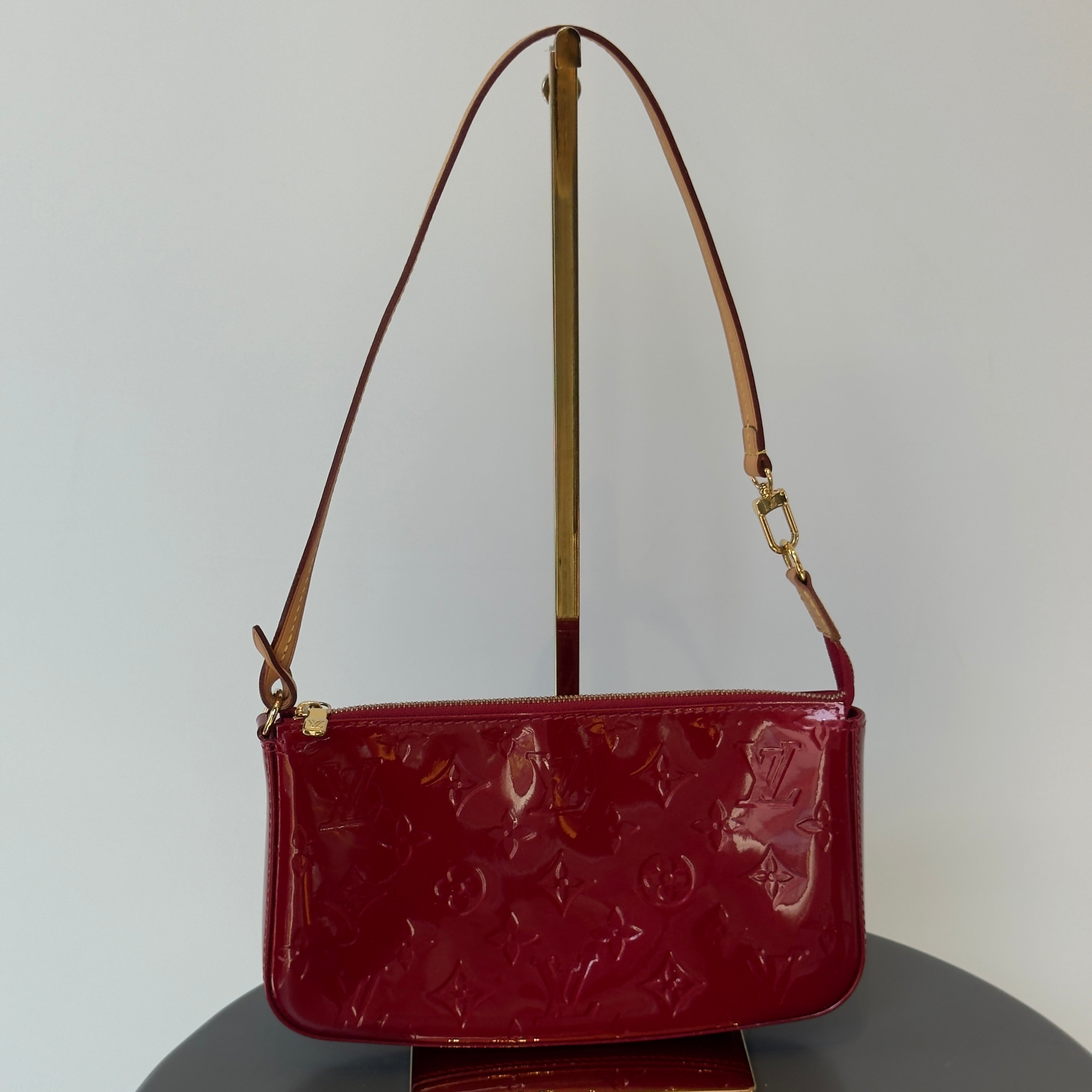 Louis Vuitton Monogram Vernis Pochette Red