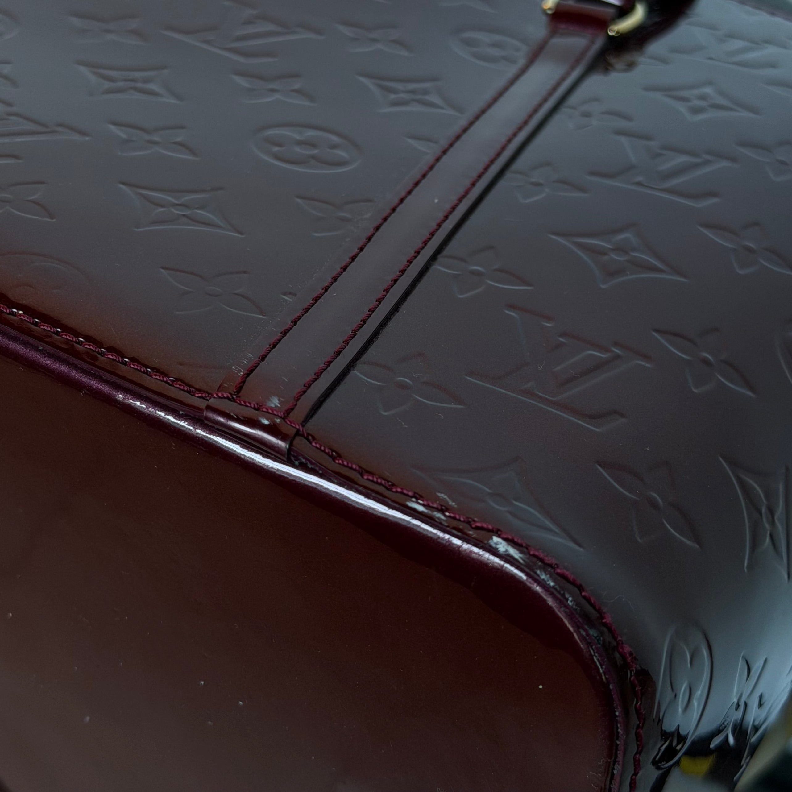 Louis Vuitton Vernis Avalon Bag Maroon