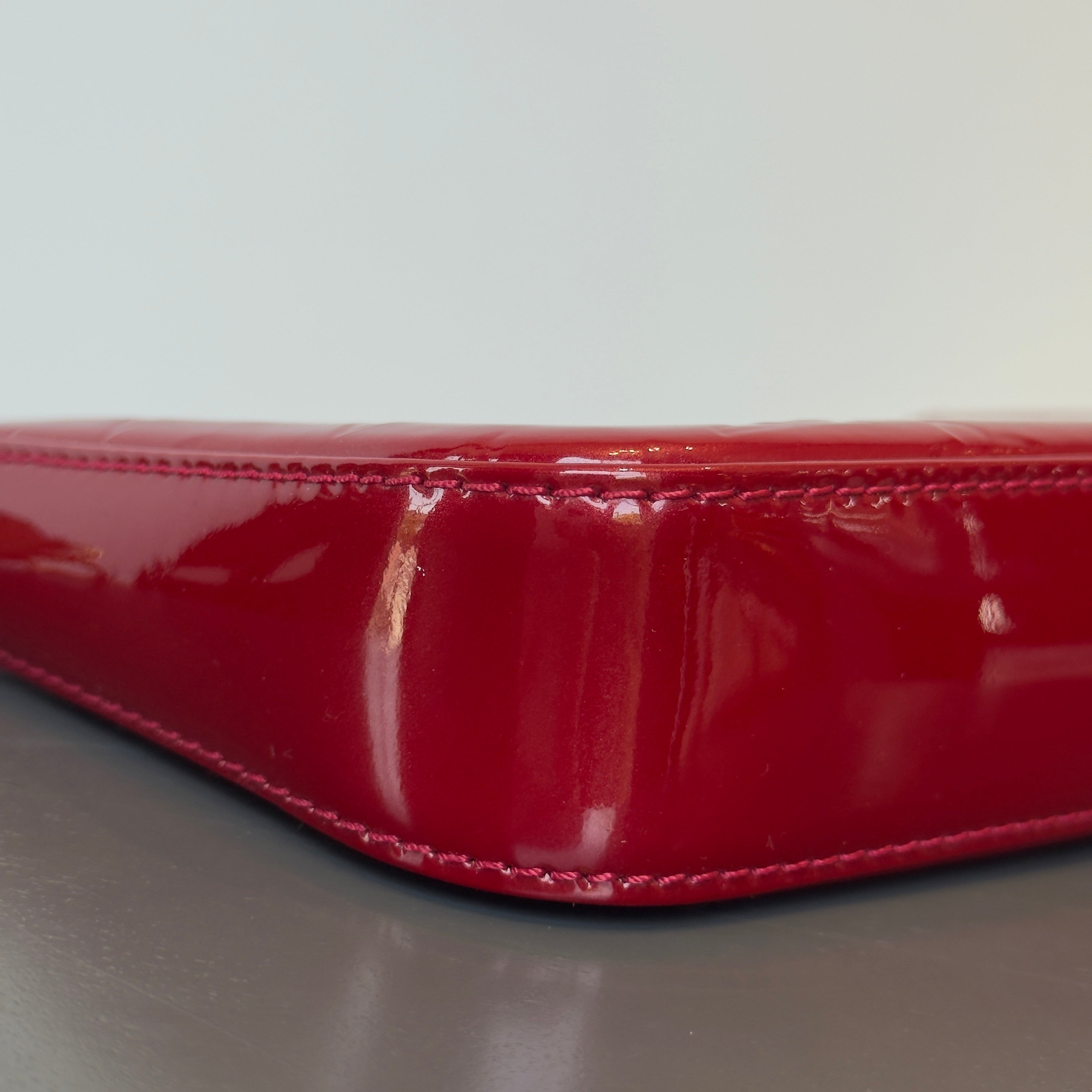 Louis Vuitton Monogram Vernis Pochette Red
