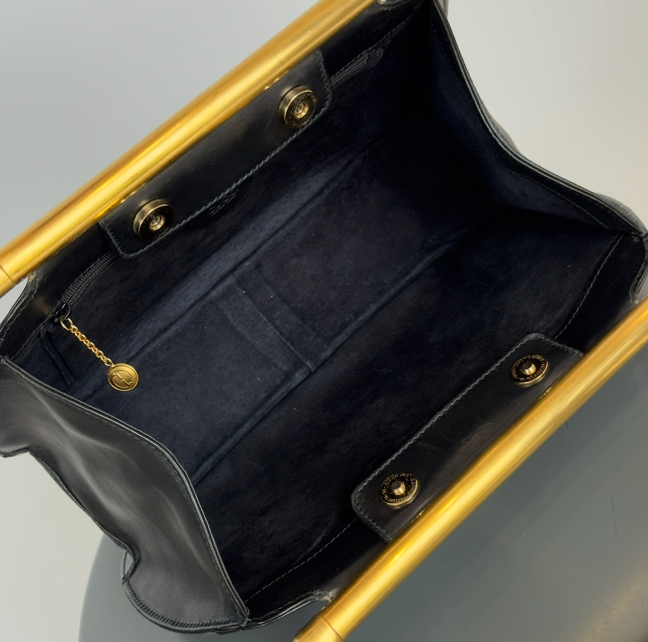 Ultra Rare Vintage Gucci Snafflebit Bag Black Suede - Queen May
