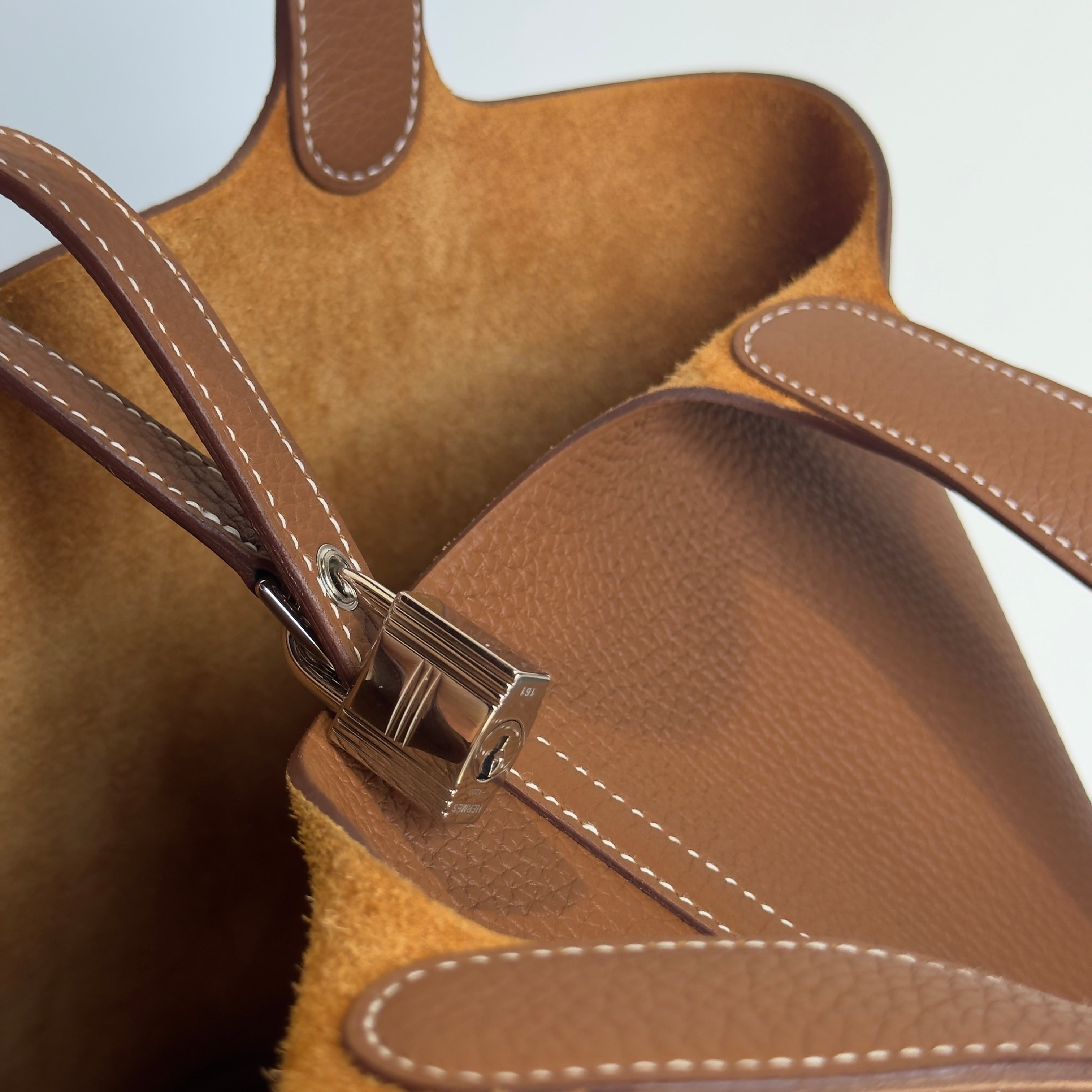 Hermes Clemence Picotin 22 Brown