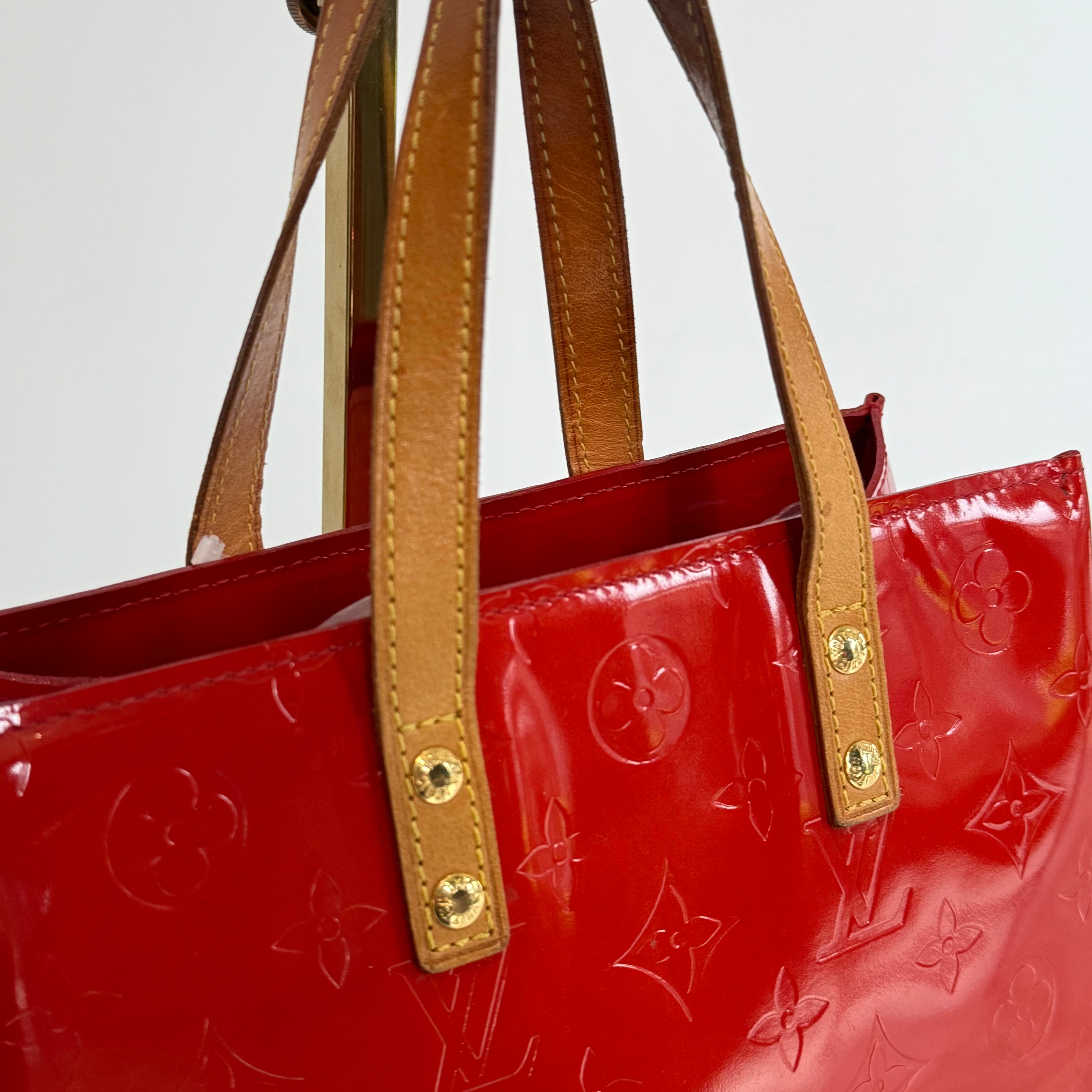 Louis Vuitton Vernis Reade PM Red - Queen May