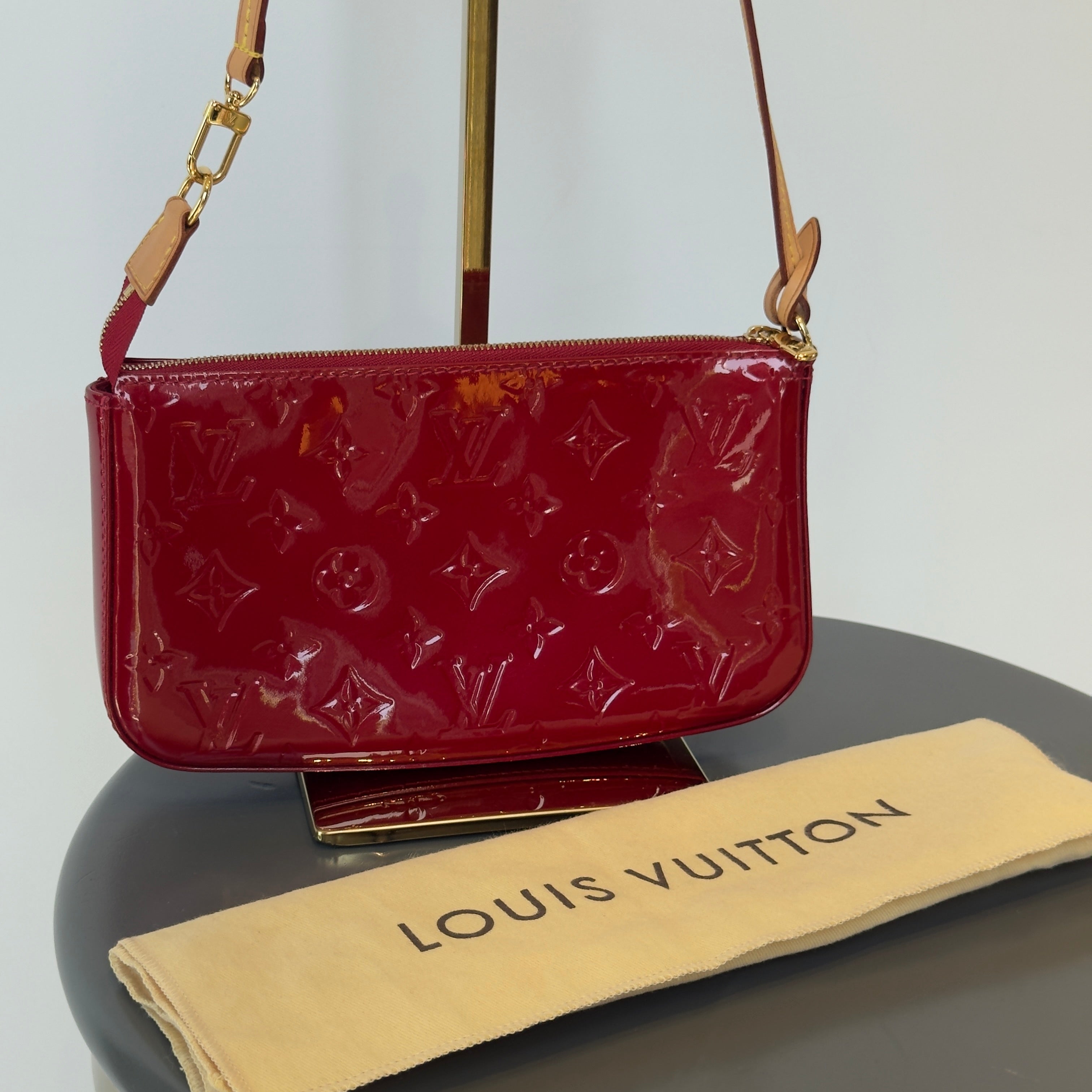 Louis Vuitton Monogram Vernis Pochette Red