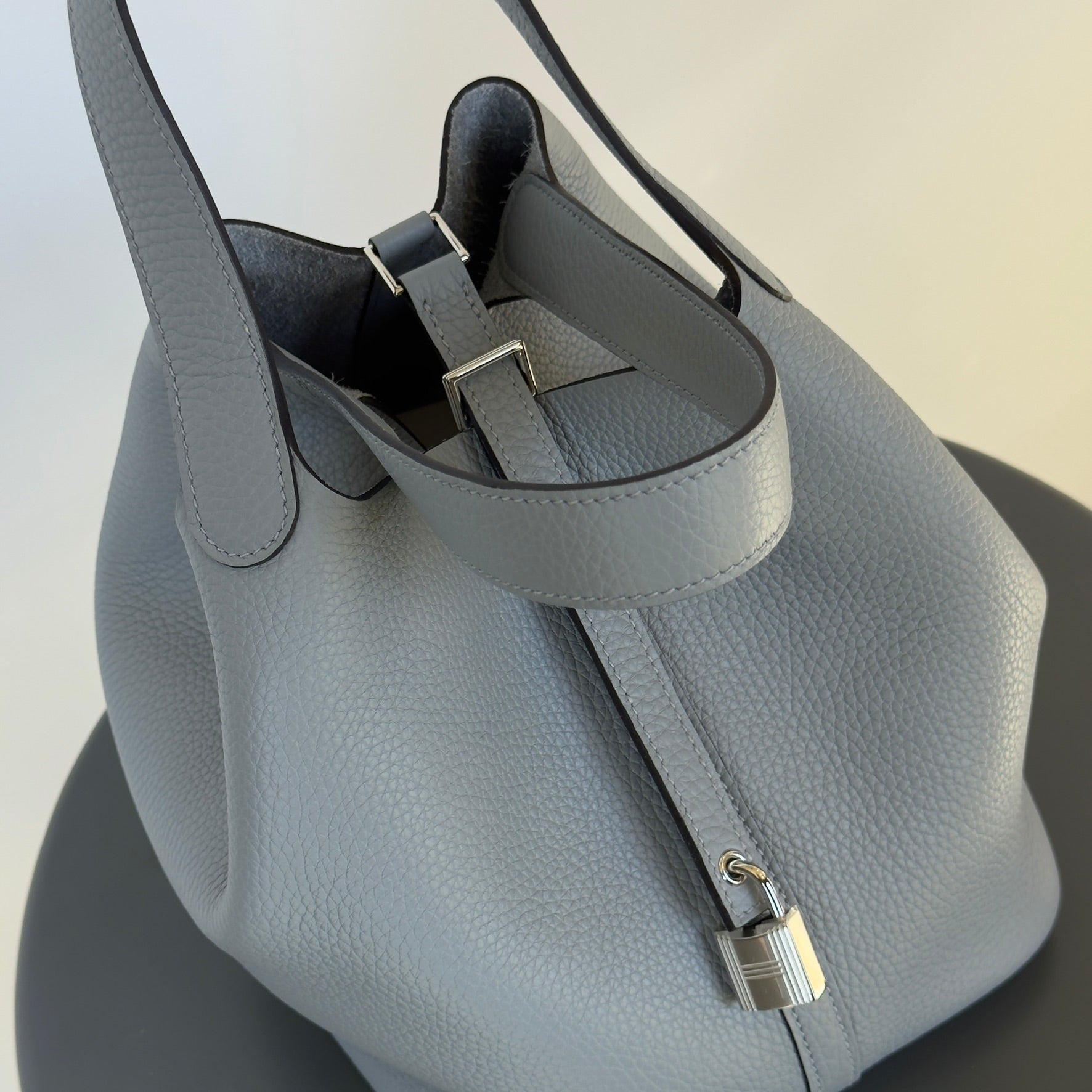 Hermes 2025 Clemence Picotin Lock 22 Gris Pantin