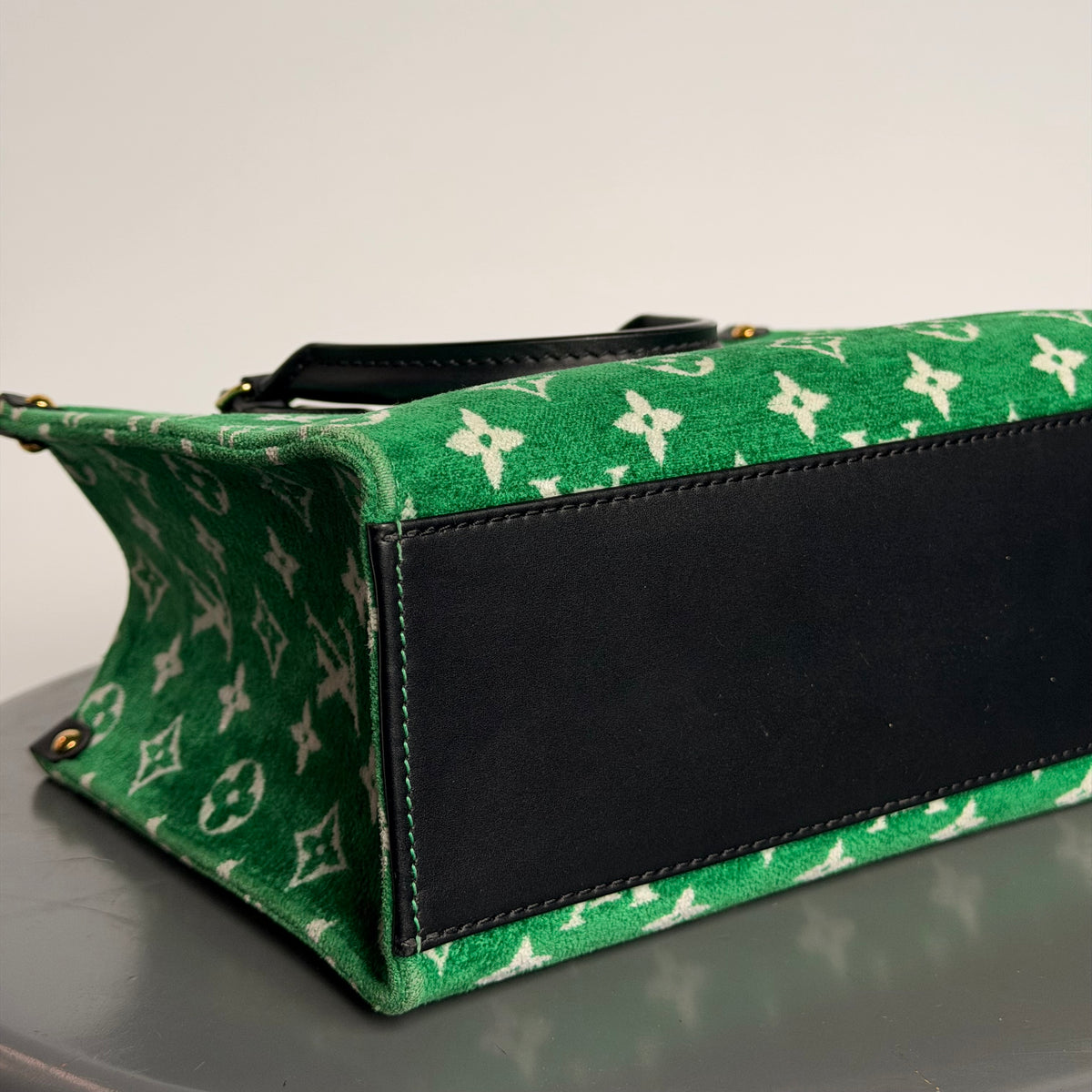 Louis Vuitton On The Go PM LV Match