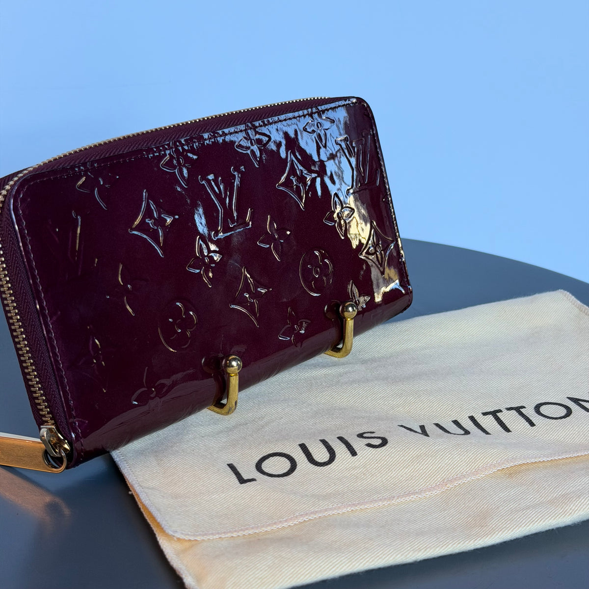 Louis Vuitton Vernis Zippy Wallet Maroon