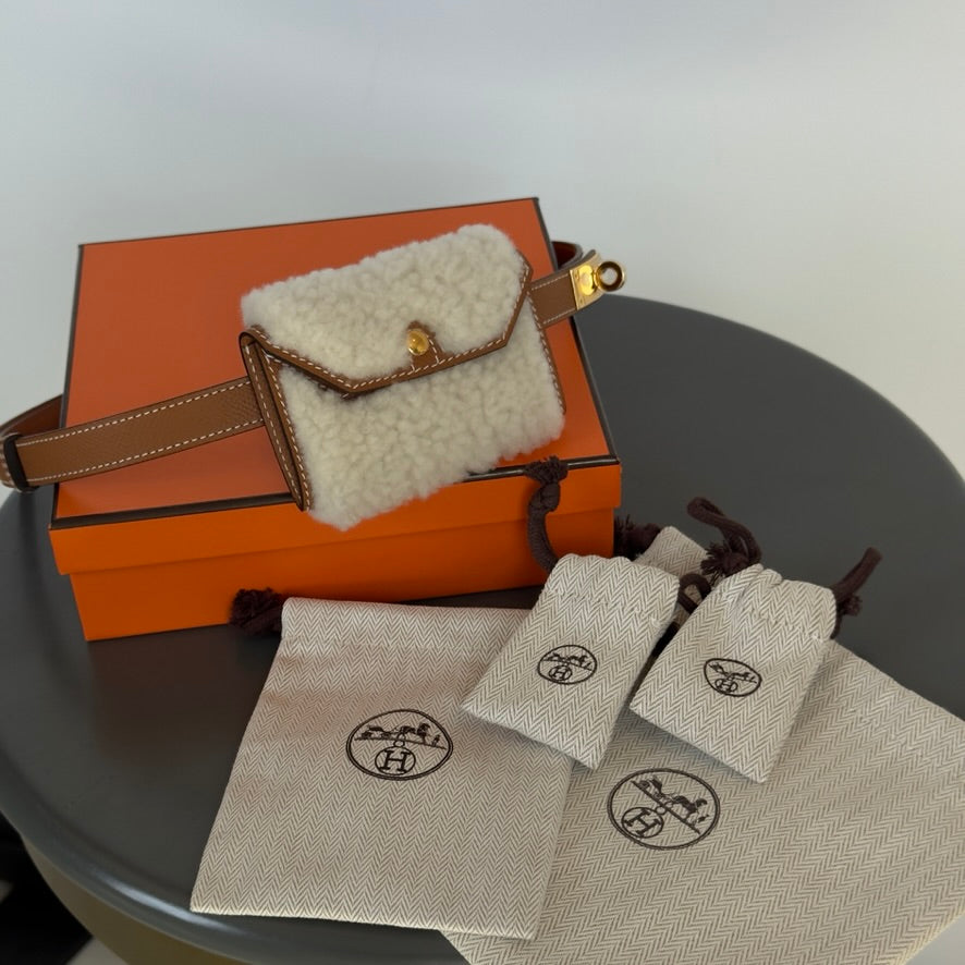 New Hermes Kelly Pocket Teddy 18 Belt - Queen May