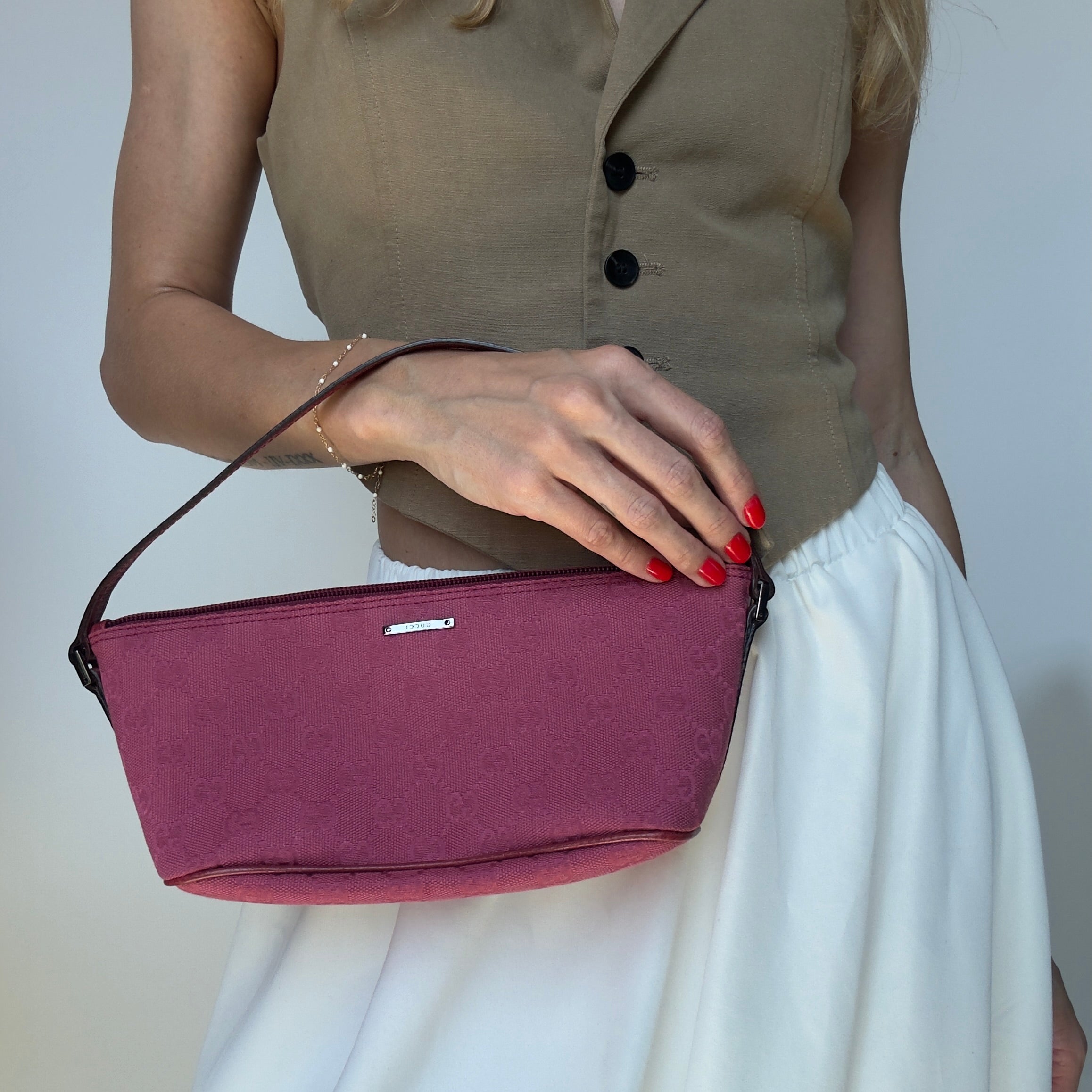 Gucci Boat Pochette Pink - Queen May