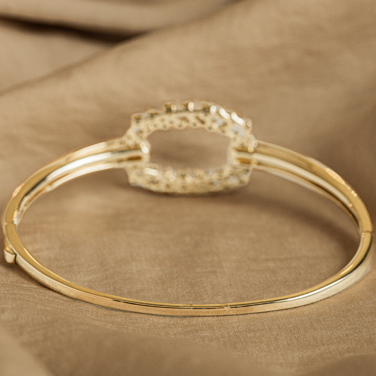 14K Yellow Gold 1 Carat Total Weight Scattered Diamond Bangle - Queen May
