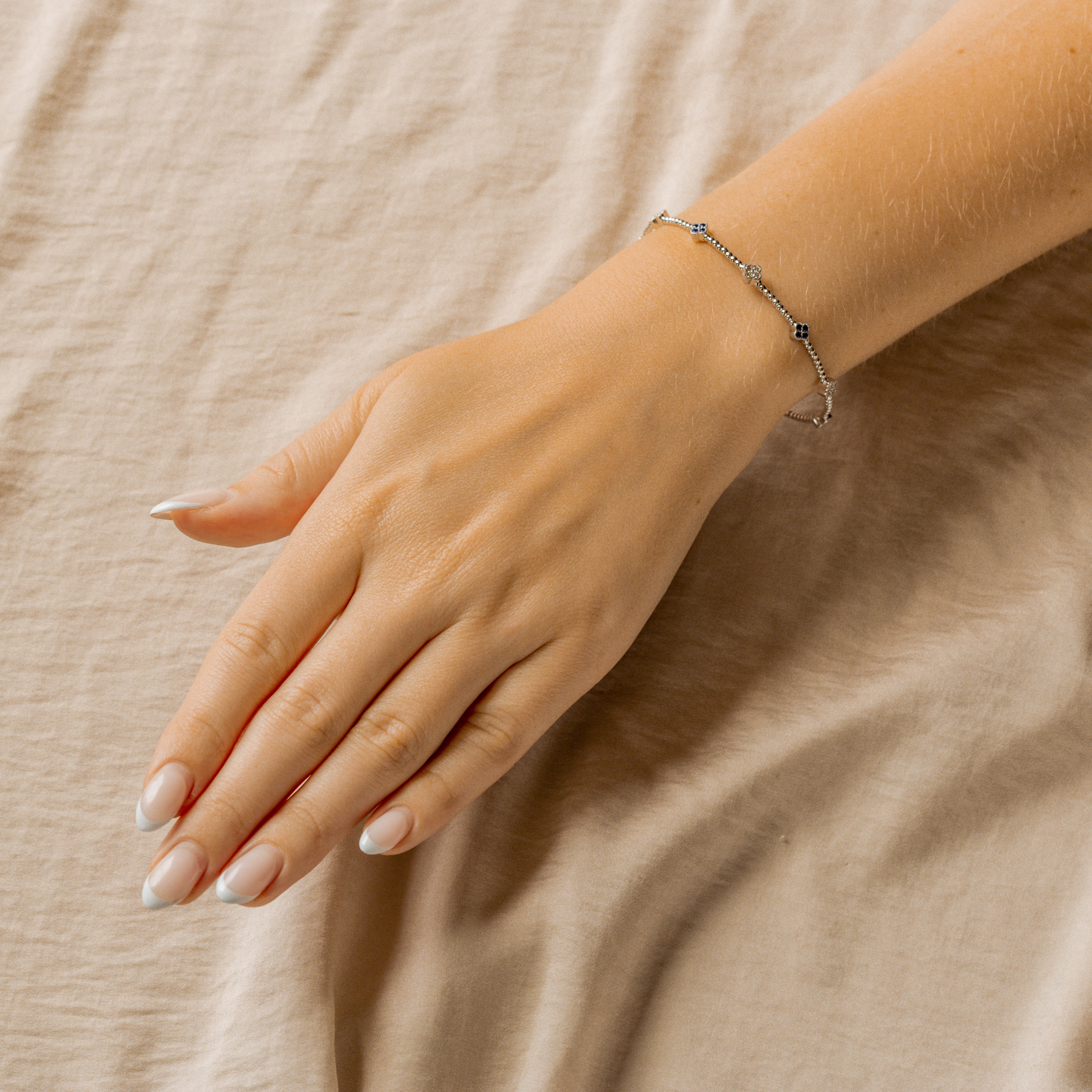 14K White Gold Natural Sapphire Diamond Clover Beaded Flexible Bangle - Queen May