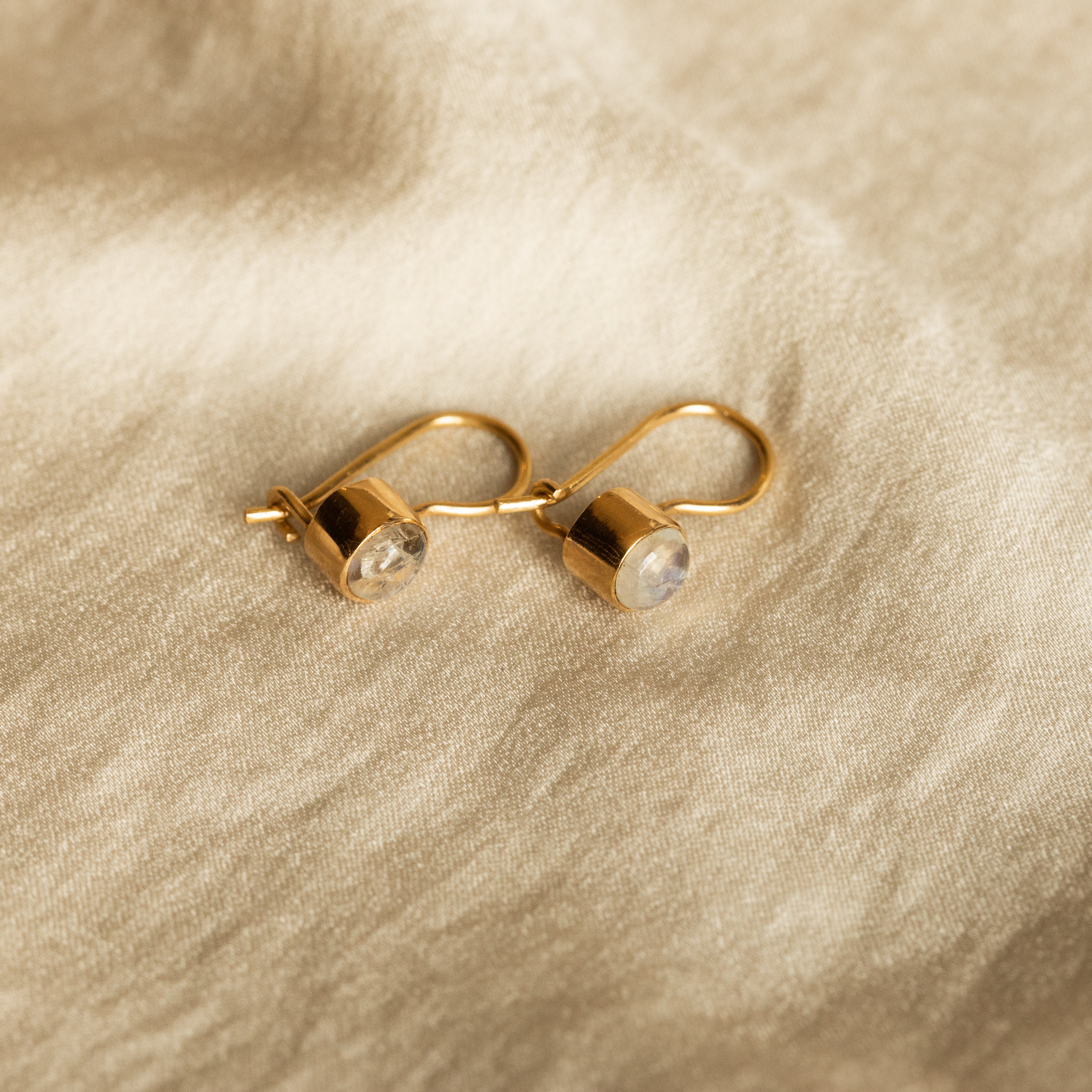 Vintage 14K Yellow Gold Moonstone Bezel Drop Earrings - Queen May