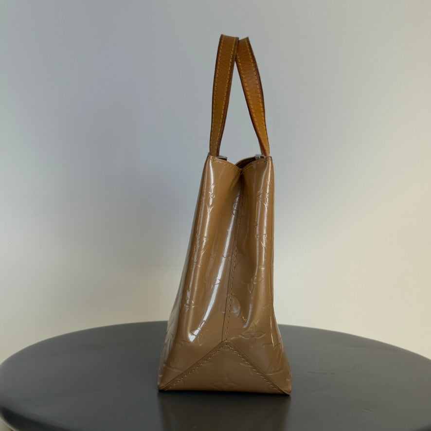 Louis Vuitton Monogram Vernis Reade - Queen May