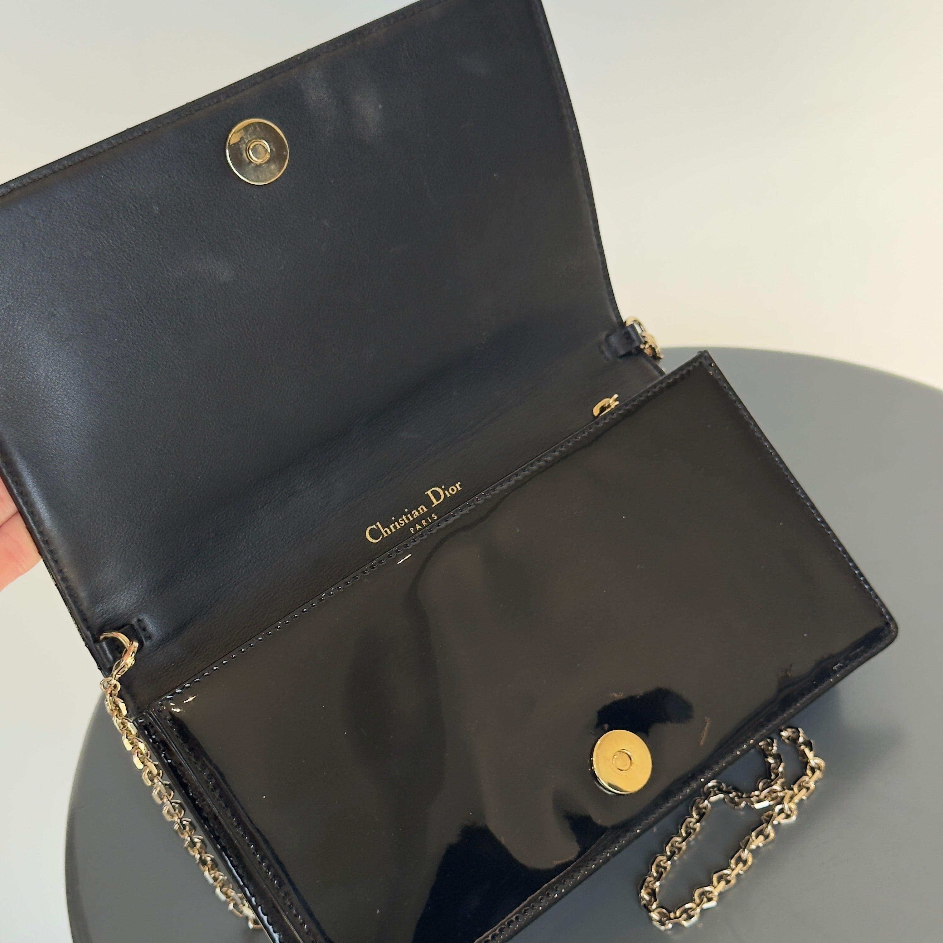 Dior Patent Wallet on Chain - Queen May