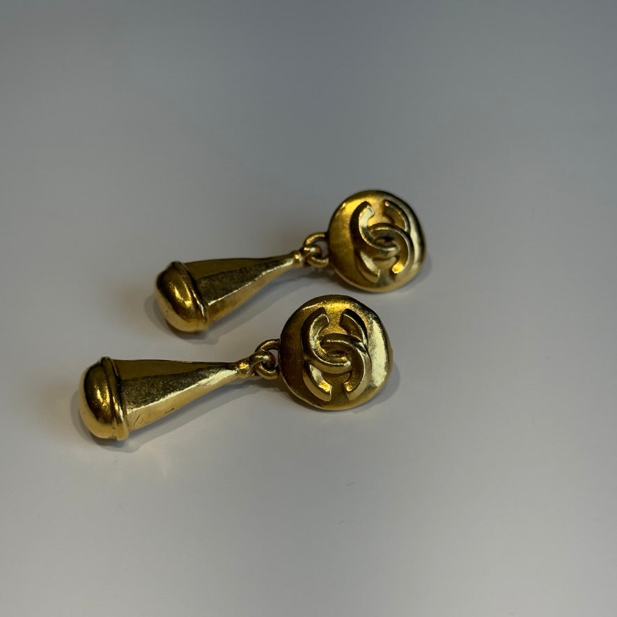 Vintage Chanel CC Drop Earrings Clip On - Queen May
