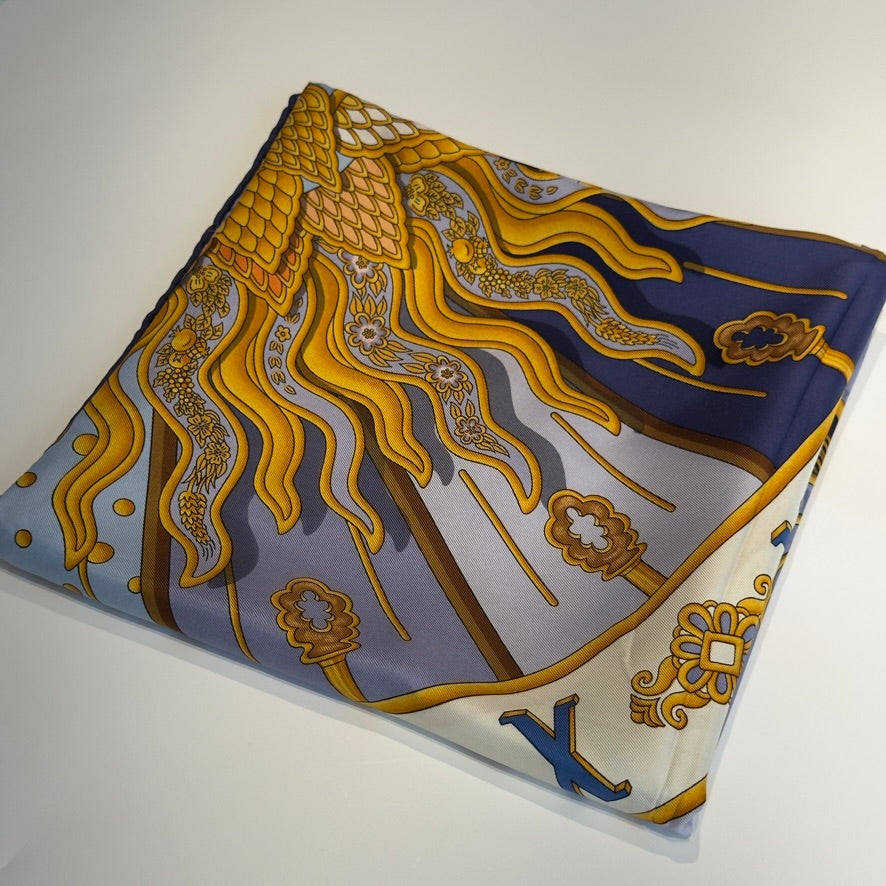Hermes Carpe Diem Silk Scarf - Queen May