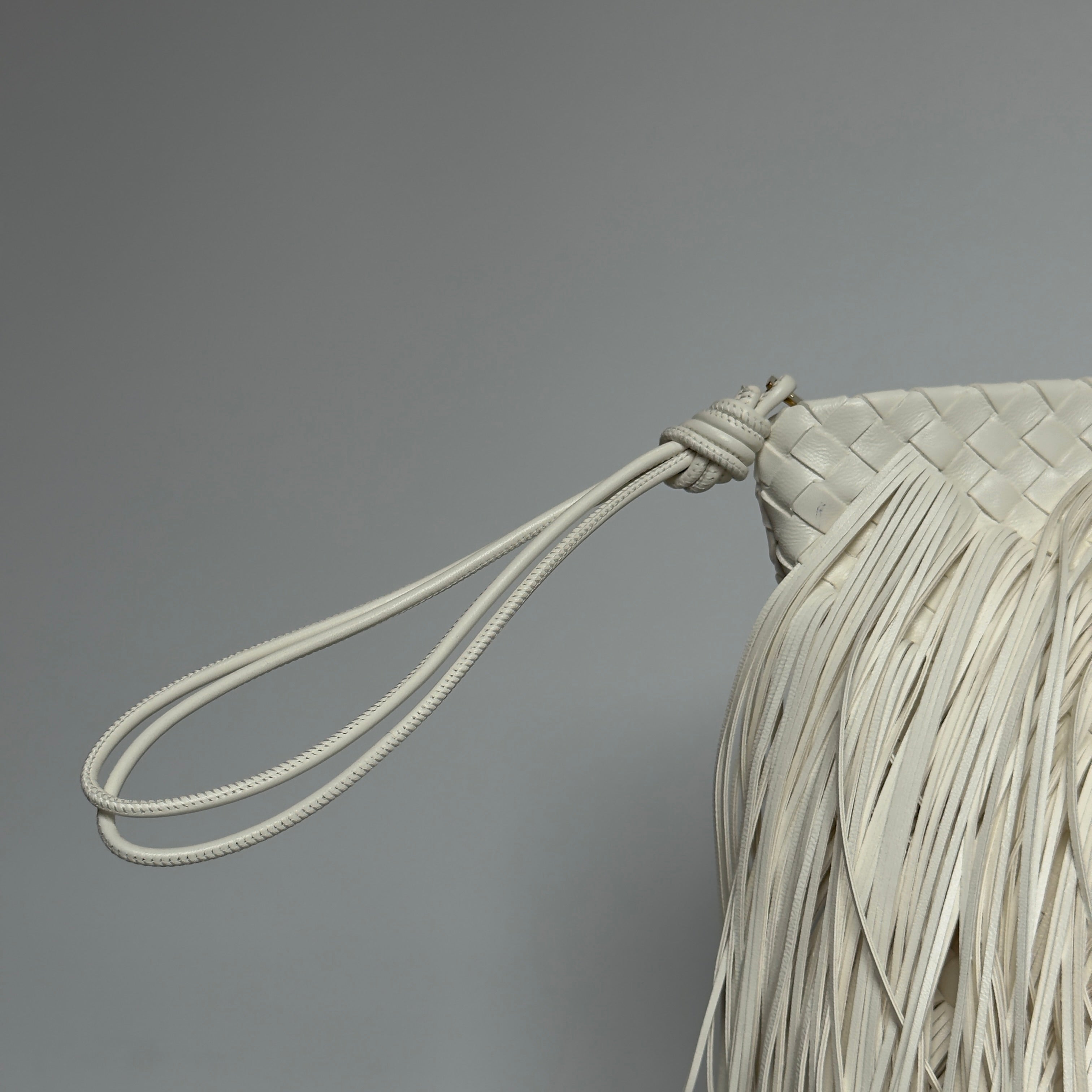Bottega Veneta Intrecciato Fringe Leather Giornale Pouch In Alabaster