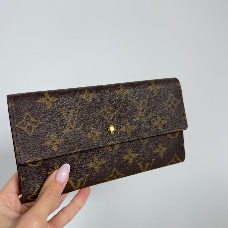 Louis Vuitton Monogram Wallet - Queen May
