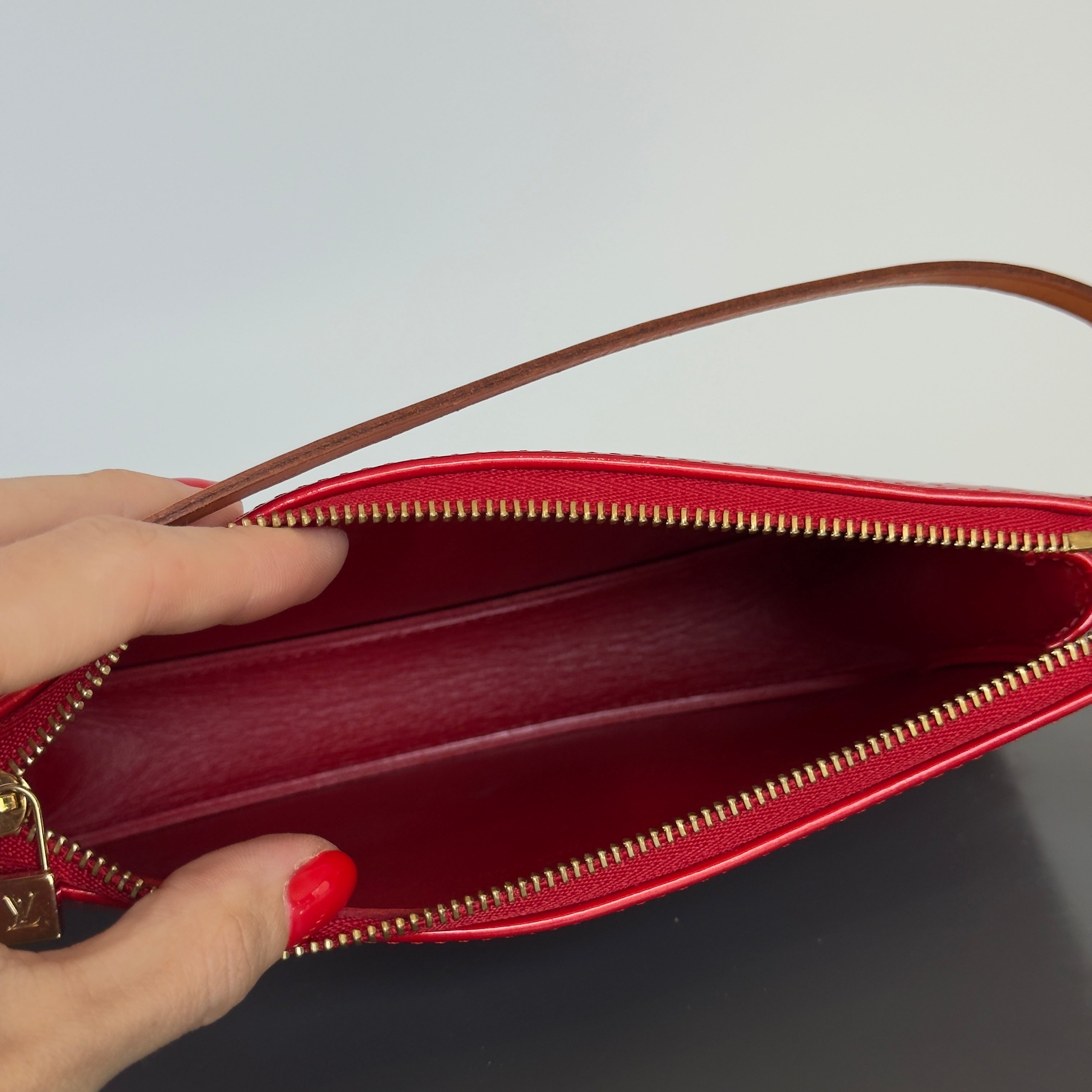 Louis Vuitton Red Vernis Lexington - Queen May