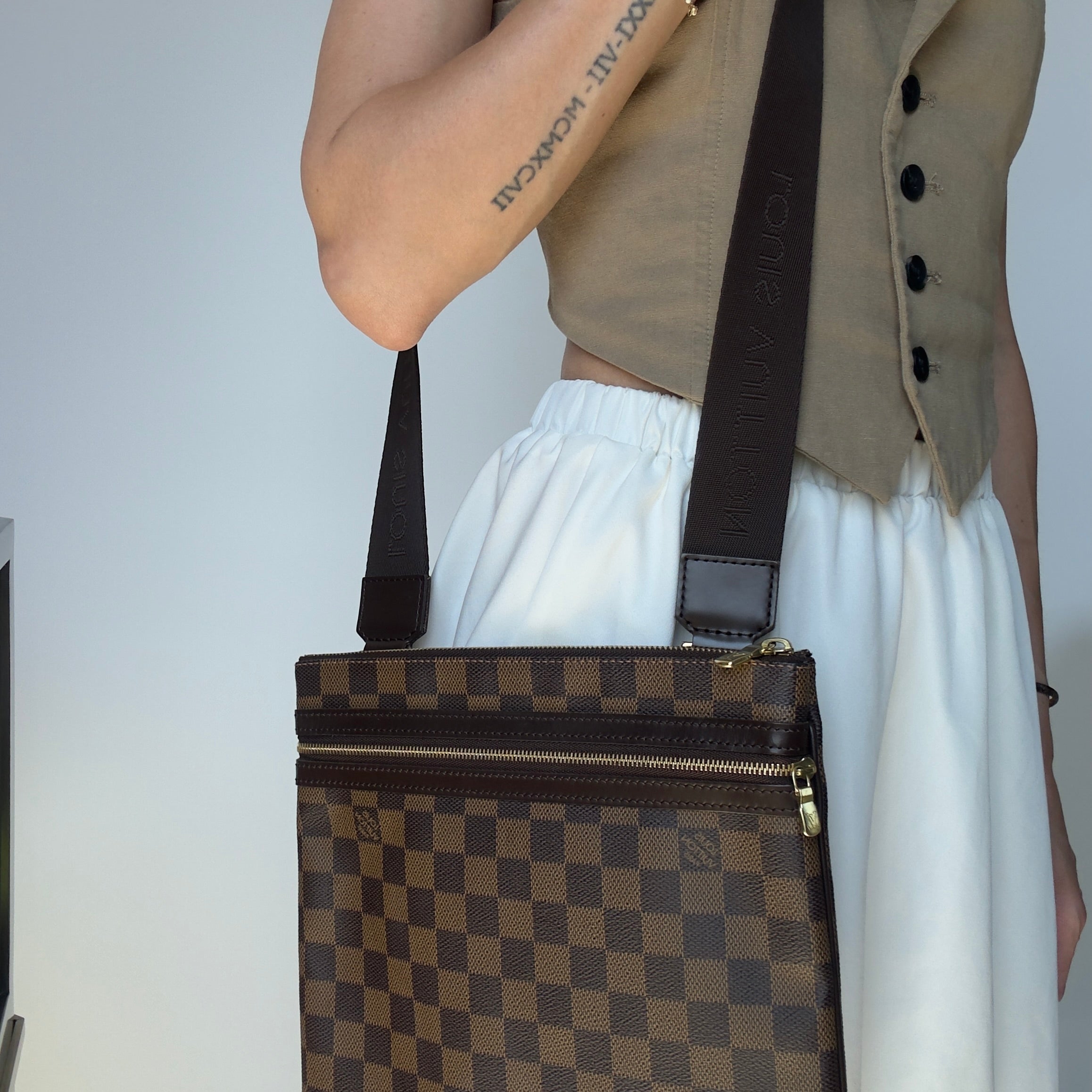 Louis Vuitton Bosphore Damier Ebene Pochette - Queen May