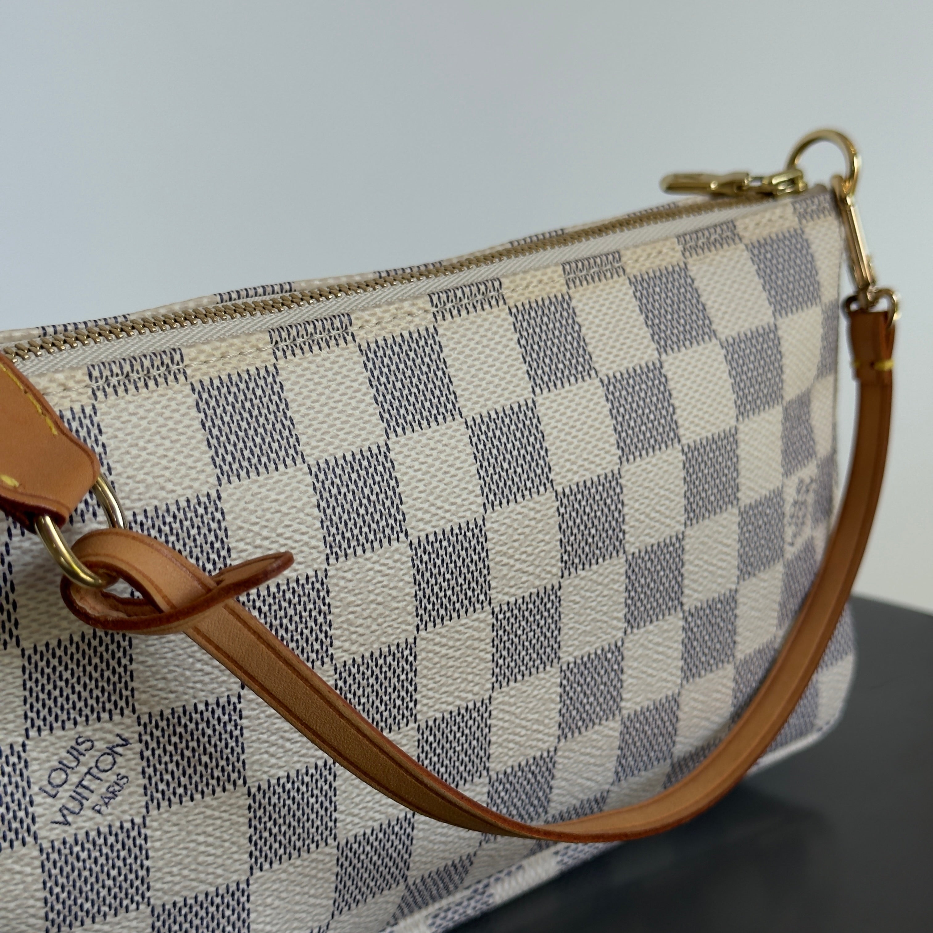 Louis Vuitton Damier Azur Pochette Accessoires - Queen May