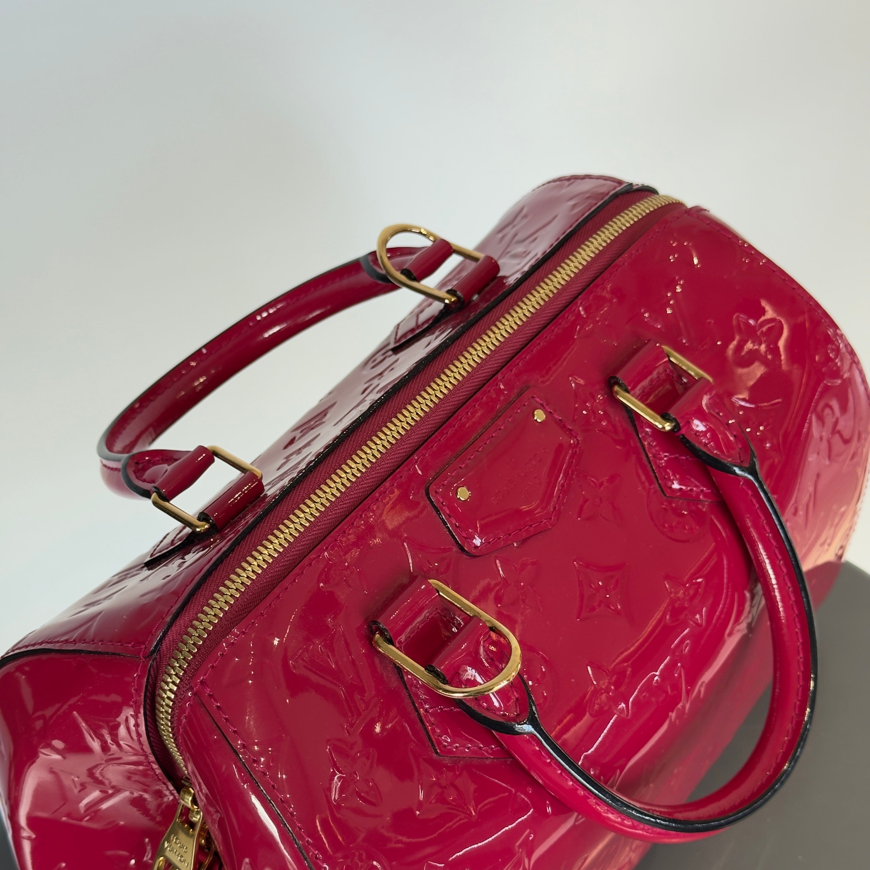 Louis Vuitton Vernis Montana - Queen May