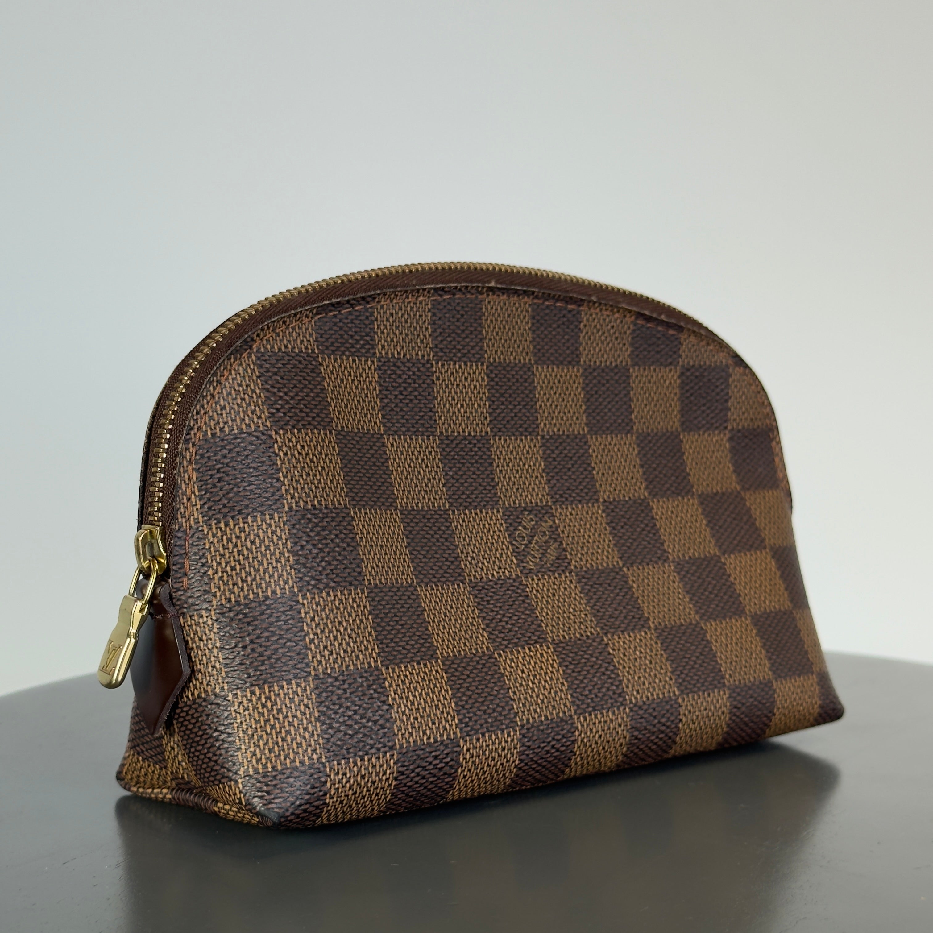 Louis Vuitton Damier Cosmetic Pochette - Queen May