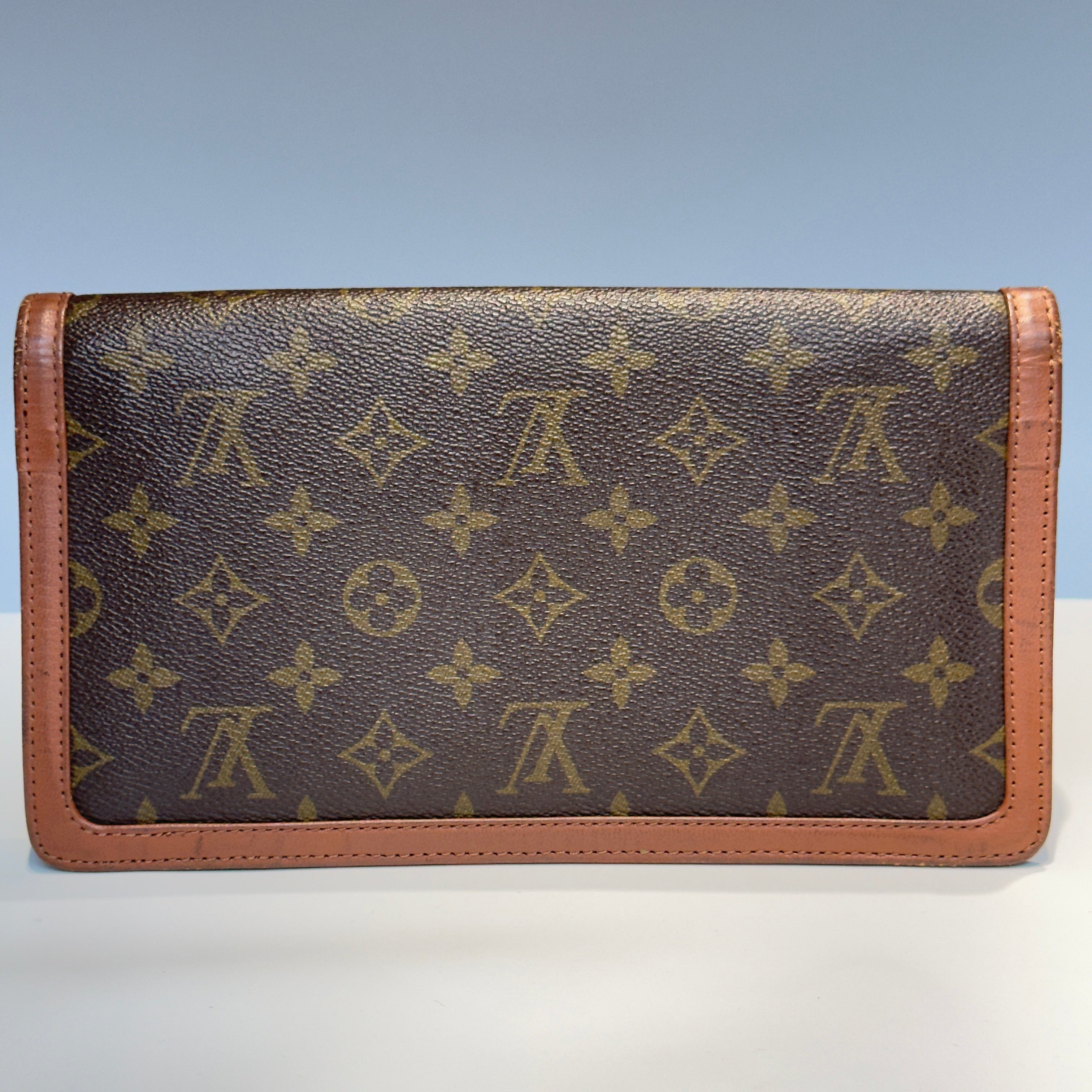 Vintage Louis Vuitton Monogram Dame Pochette - Queen May
