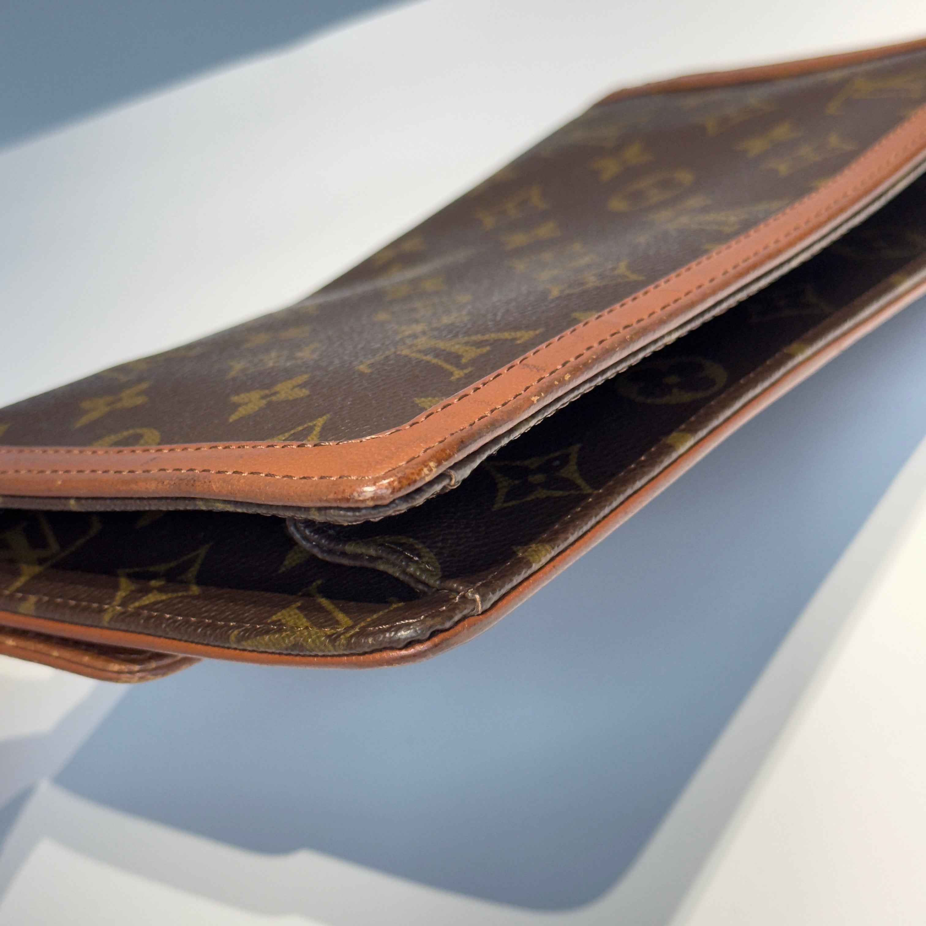 Vintage Louis Vuitton Monogram Dame Pochette - Queen May