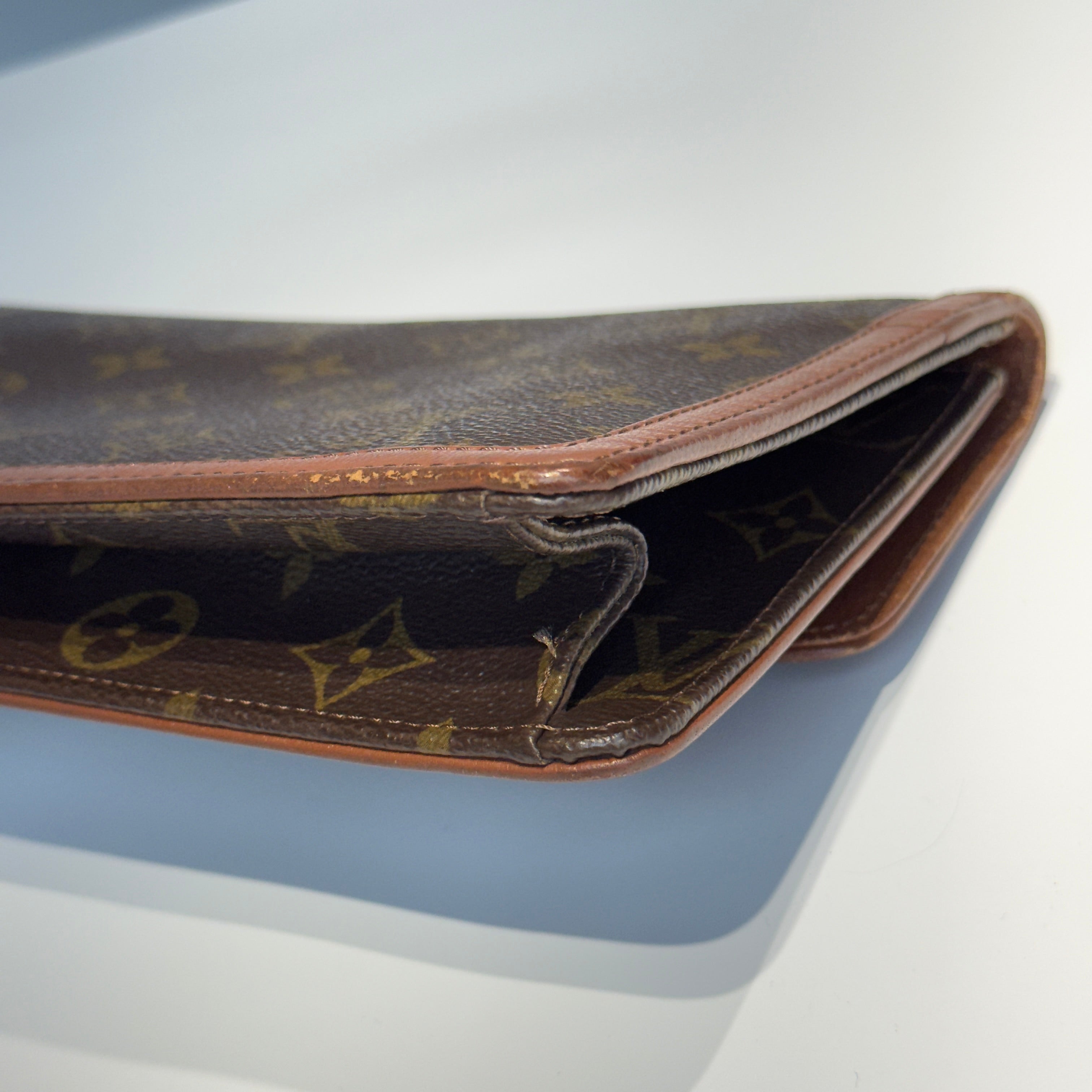 Vintage Louis Vuitton Monogram Dame Pochette - Queen May