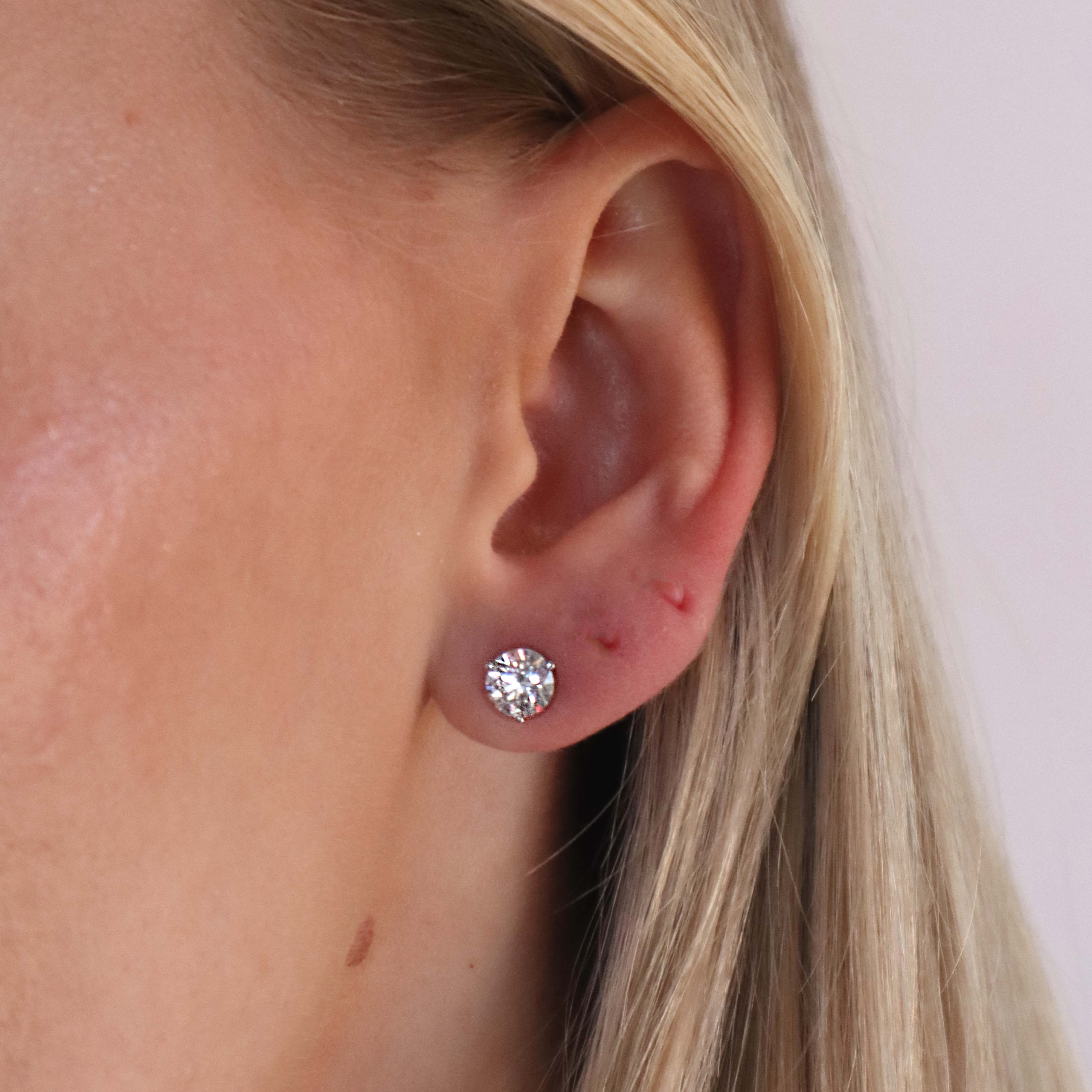 Lab Grown Diamond Round Stud Earrings