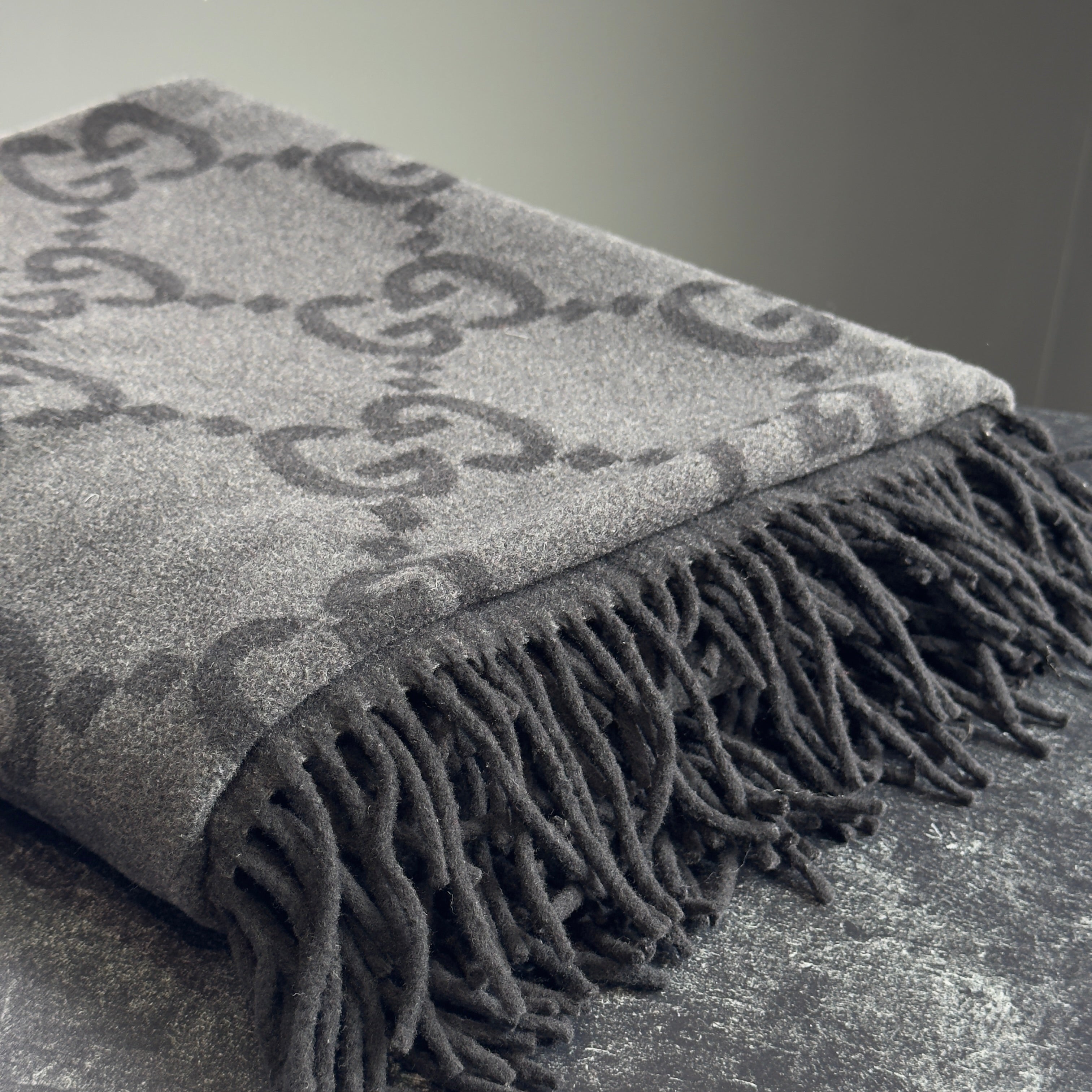 Gucci GG Throw Blanket - Queen May