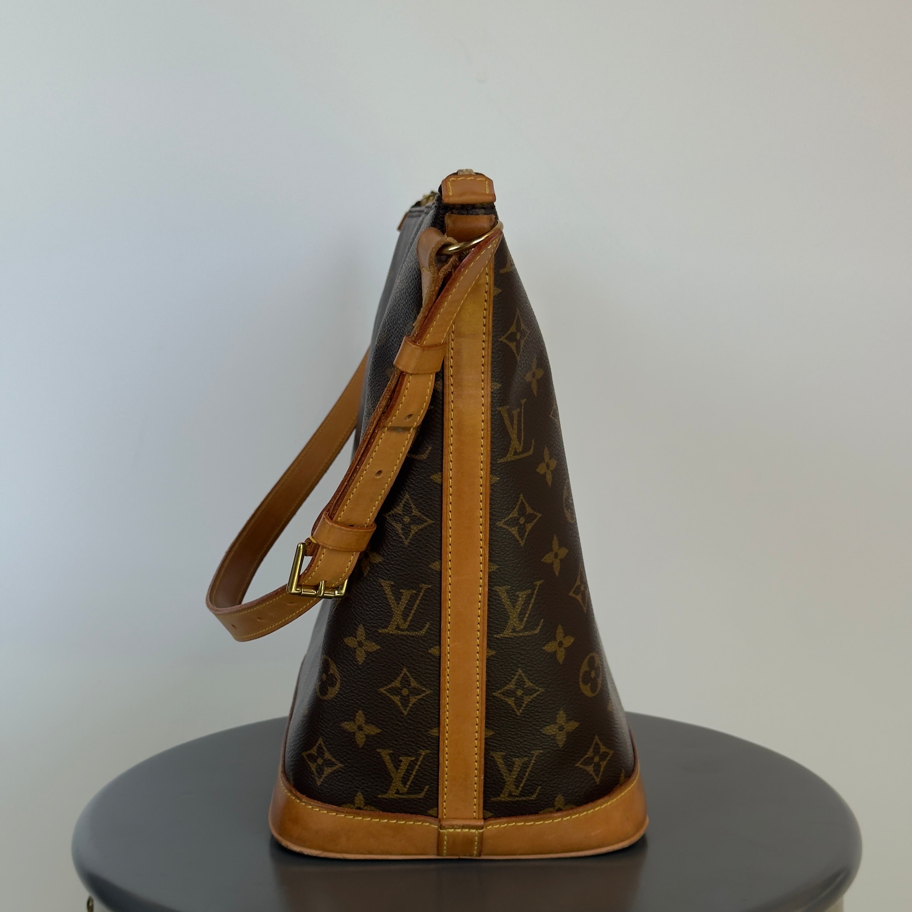 Louis Vuitton Monogram Sharon Stone Amfar - Queen May
