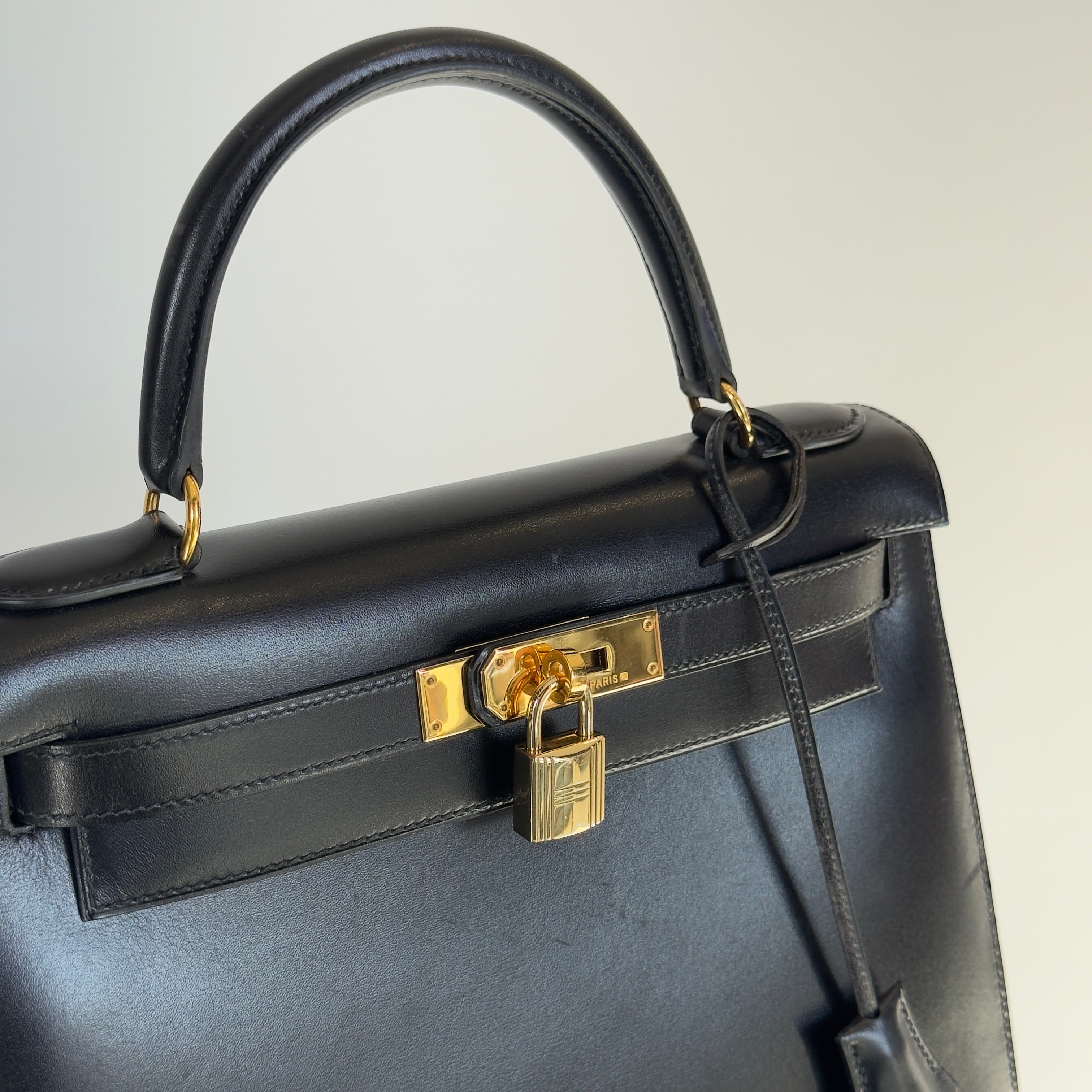 Hermes Black Box Kelly 28 Sellier Bag - Queen May