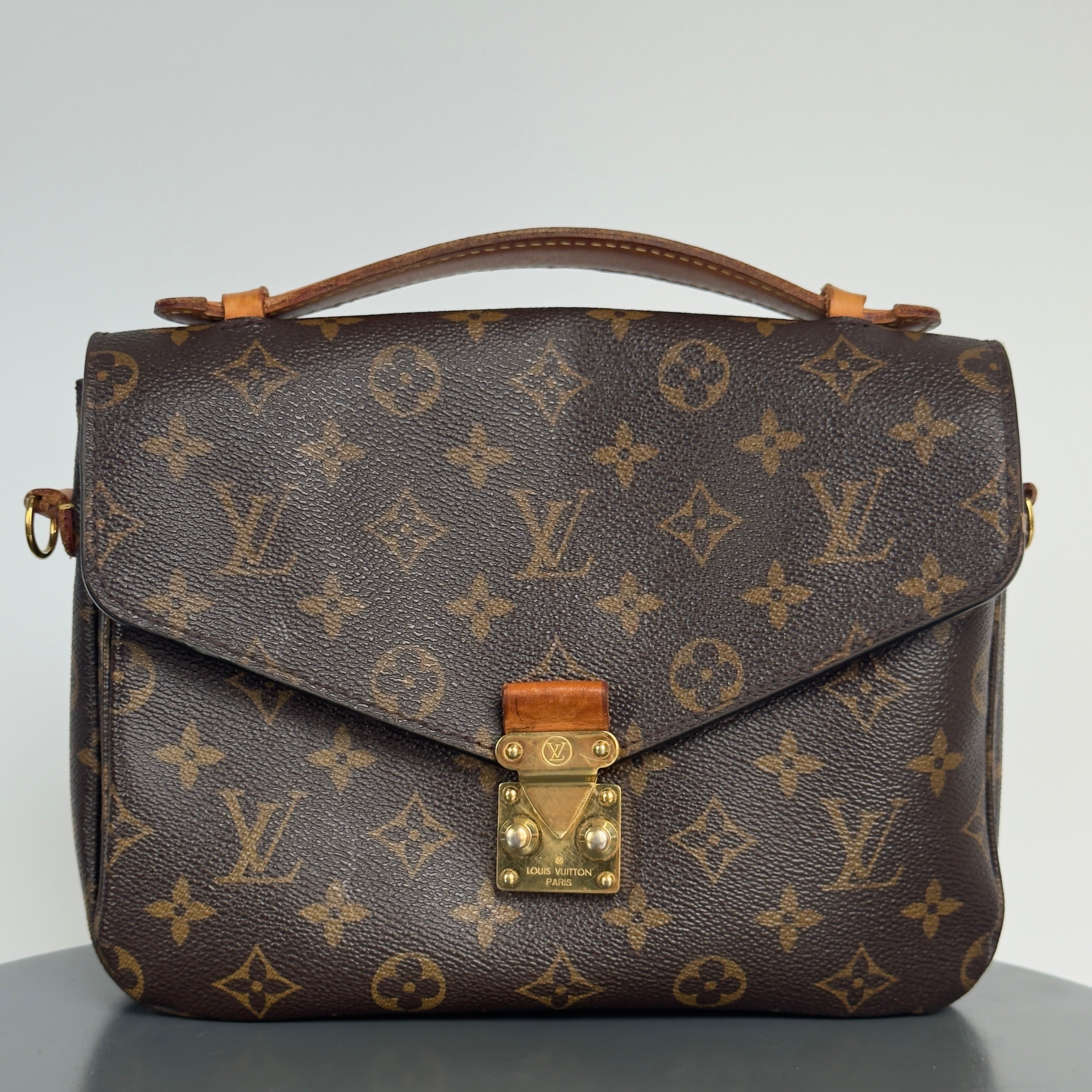 Louis Vuitton Metis Crossbody Bag - Queen May
