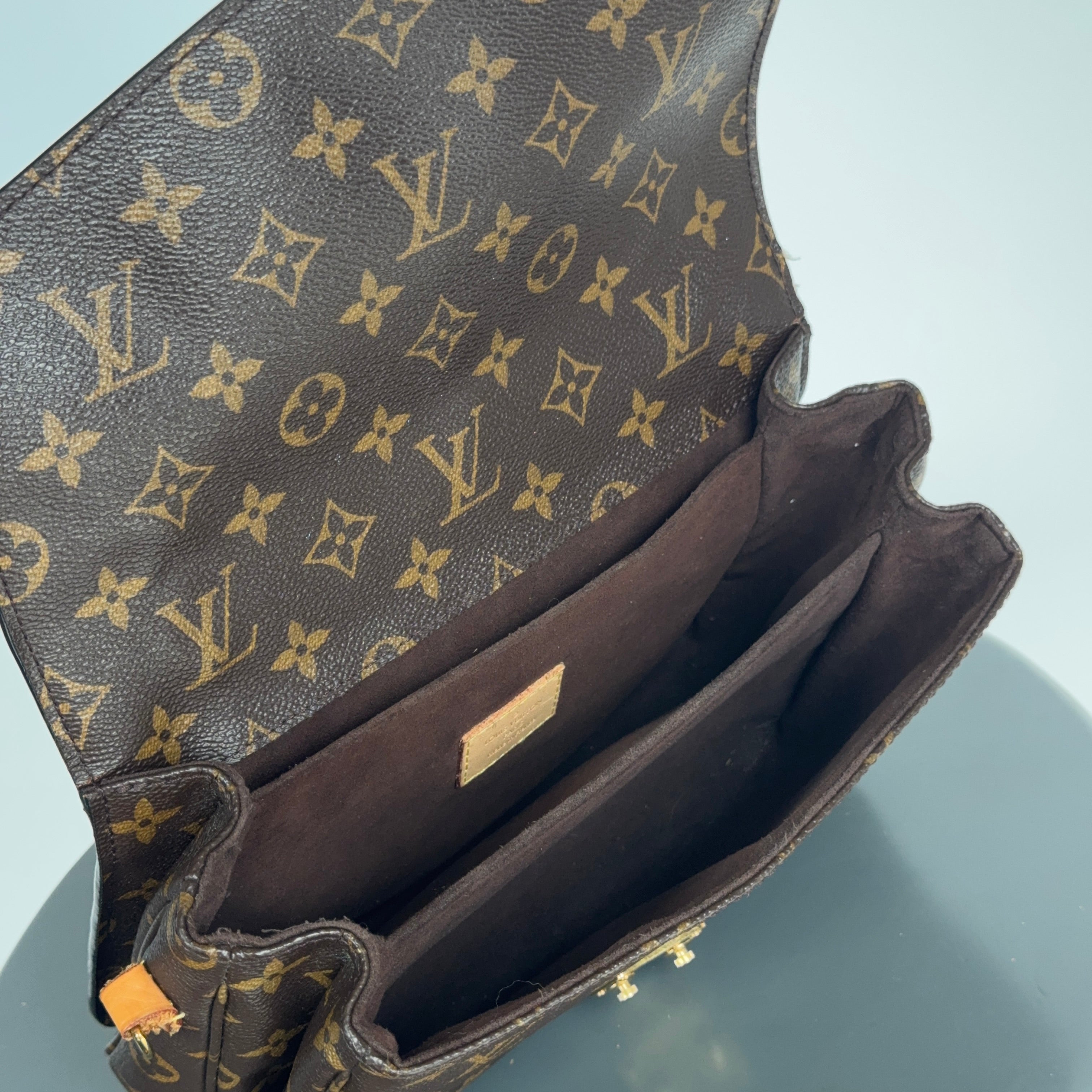 Louis Vuitton Metis Crossbody Bag - Queen May