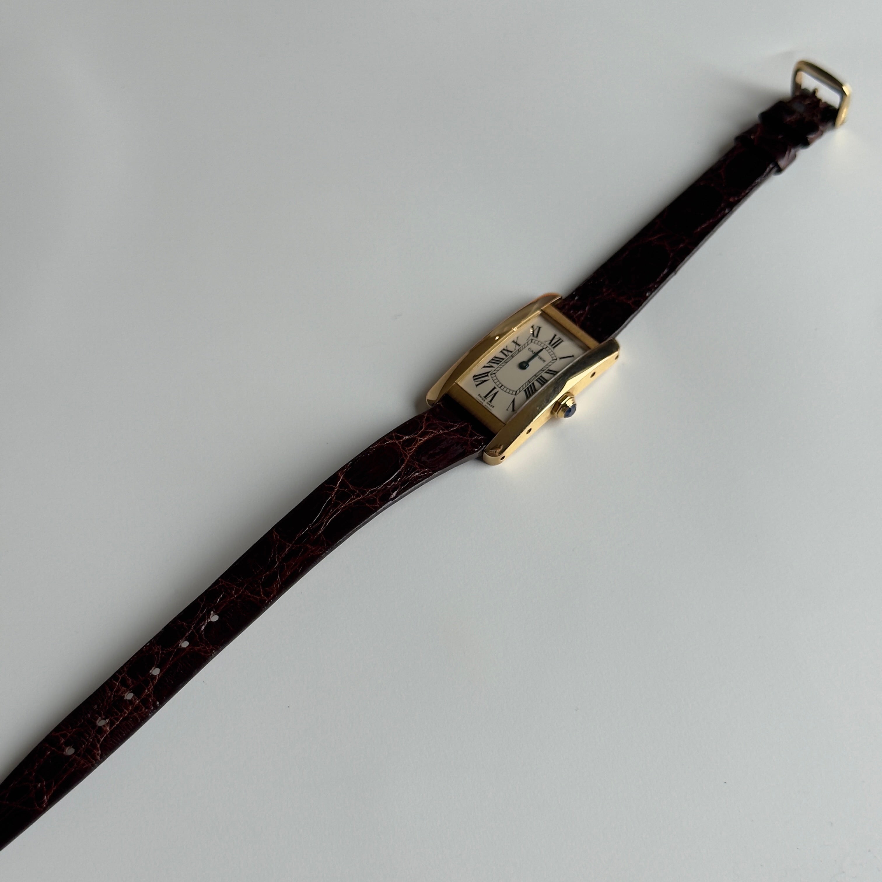 Cartier Tank Américaine 18K Yellow Gold Model 2482 White Roman Numeral Dial Quartz With Box and Papers
