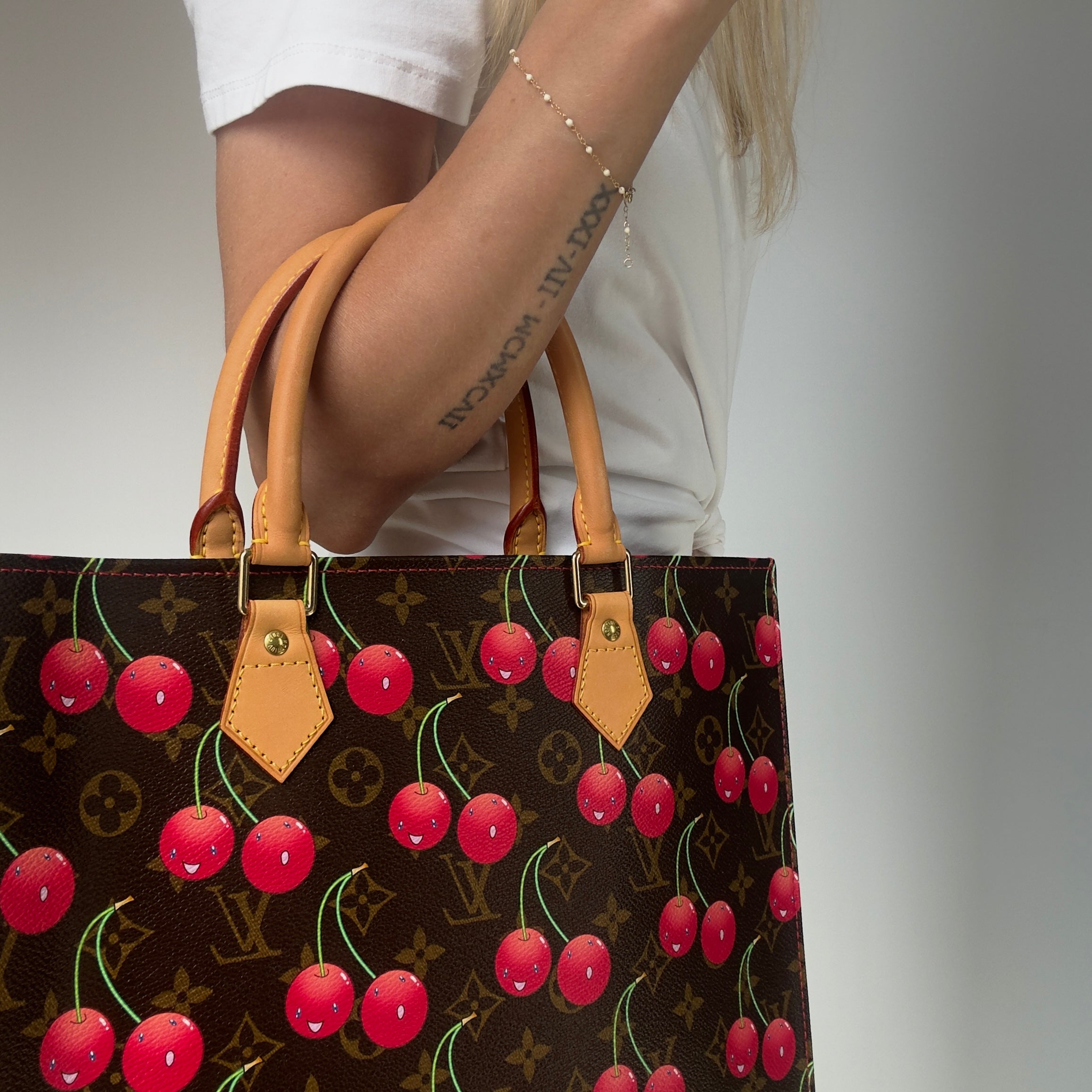 Louis Vuitton Cerises Monogram Sac Plat Takashi Murakami - Queen May