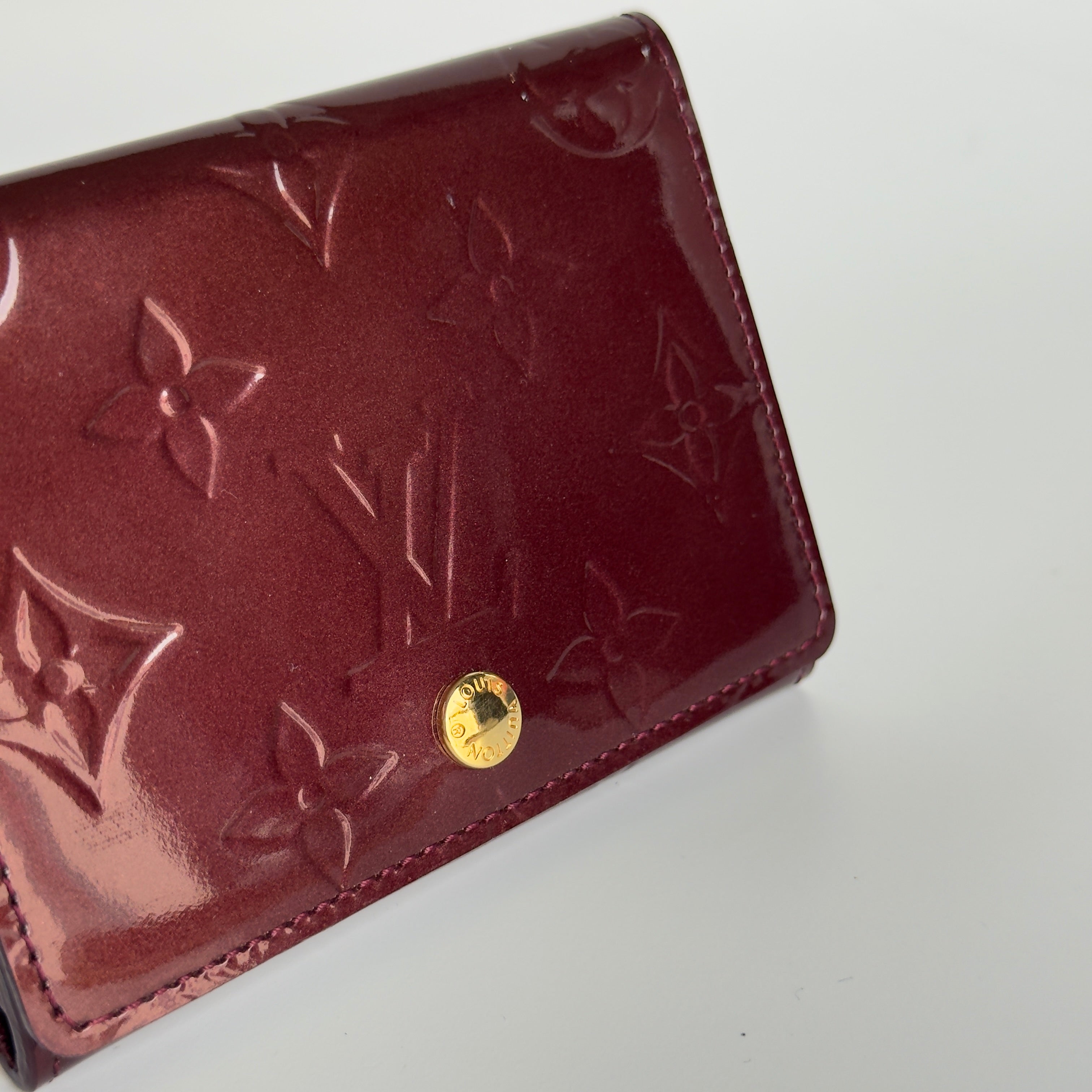 Louis Vuitton Vernis Card Holder - Queen May