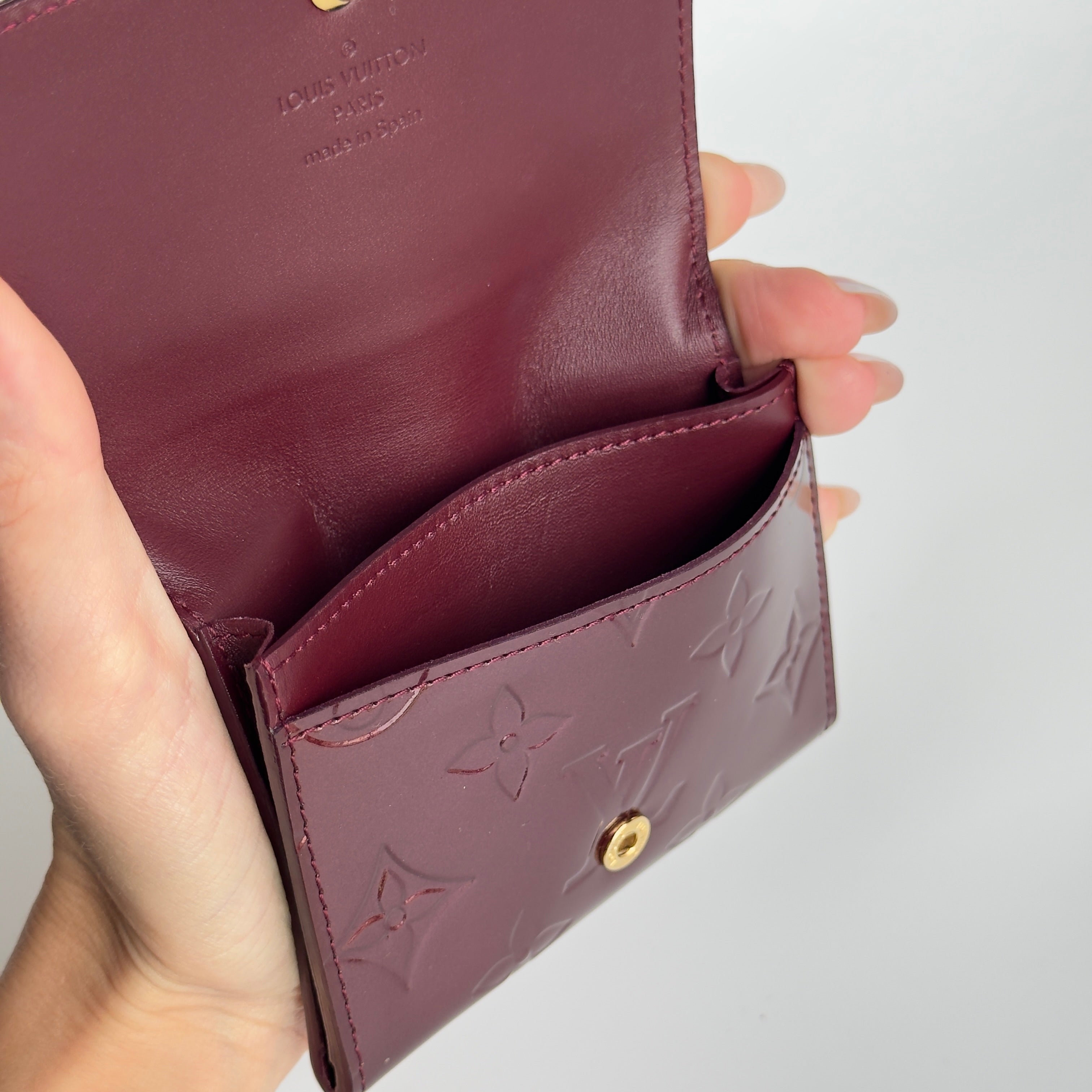 Louis Vuitton Vernis Card Holder - Queen May