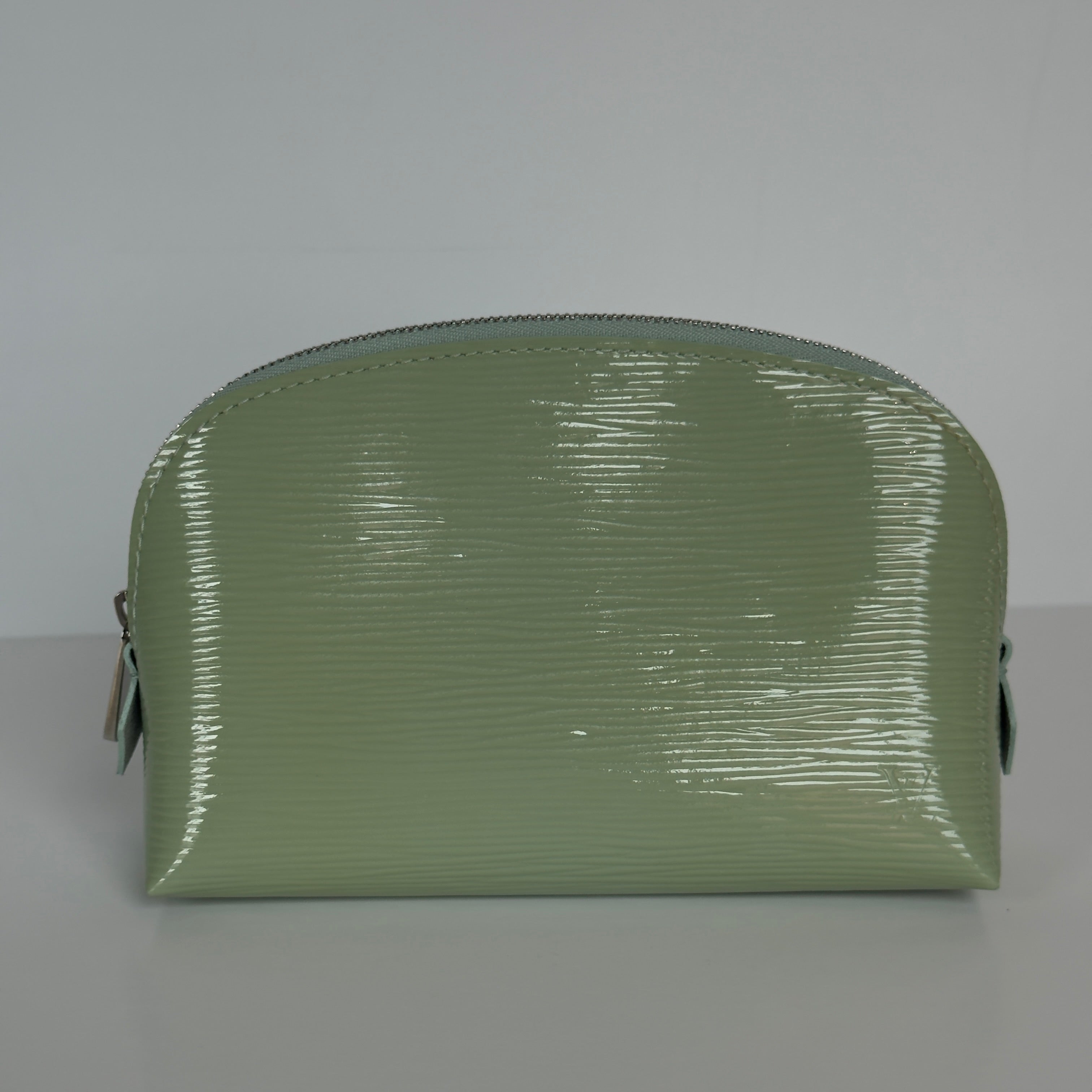 Rare Louis Vuitton Epi Cosmetic Pouch Amande Electric - Queen May