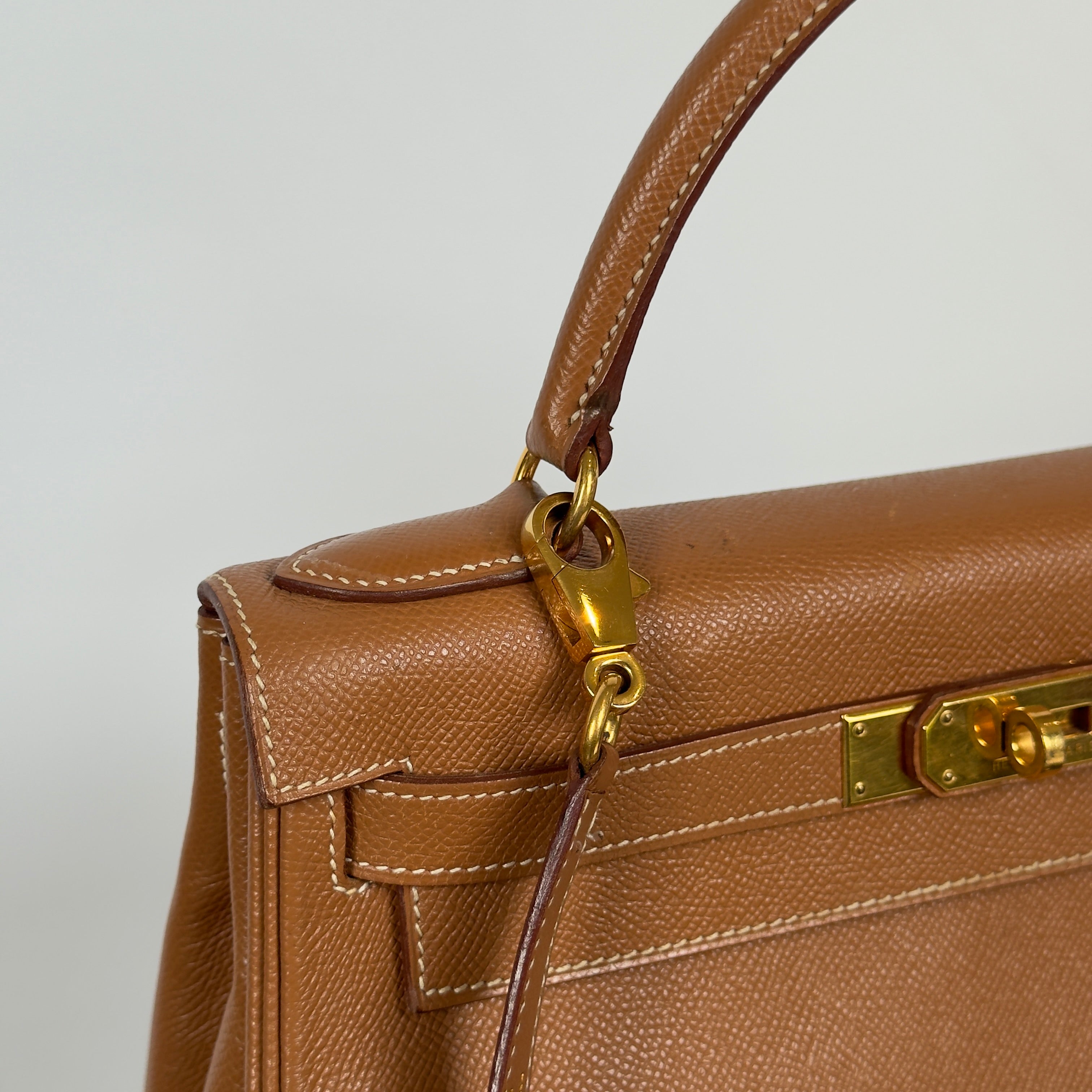 Hermes Courchevel Kelly 28 Gold with Gold Hardware 1999 - Queen May
